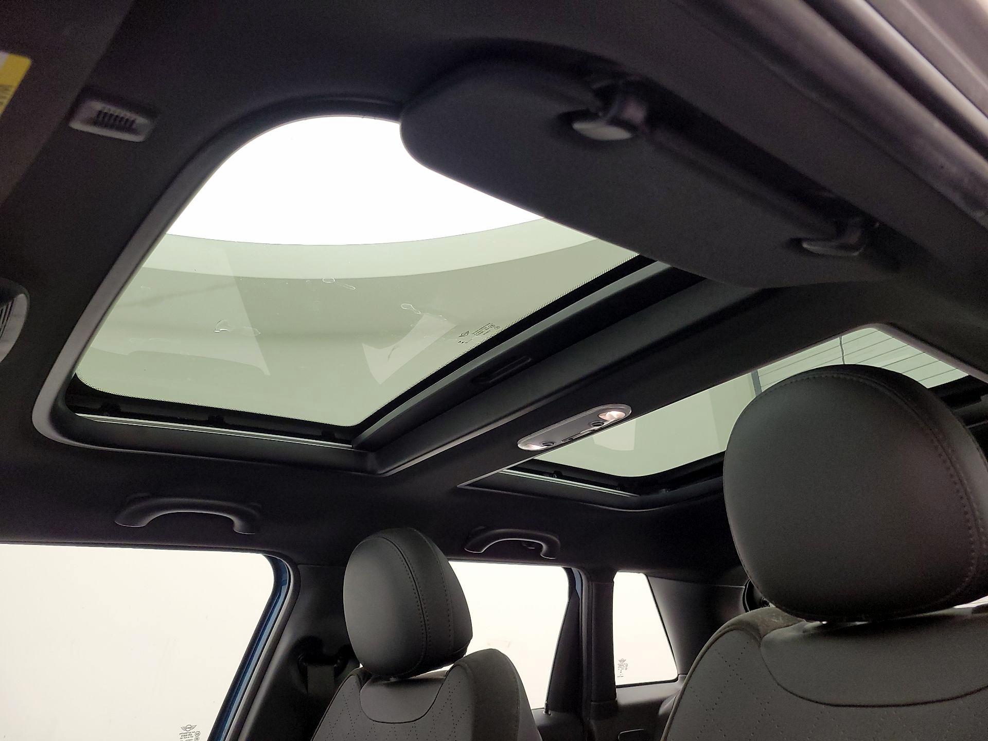 Thumbnail: 2024 MINI Cooper Hardtop - 19