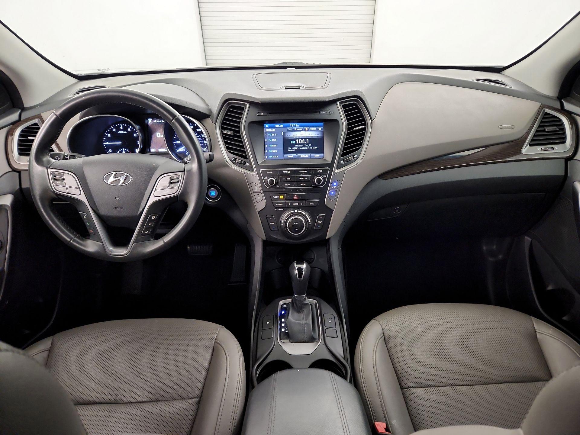 Thumbnail: 2017 Hyundai Santa Fe - 9