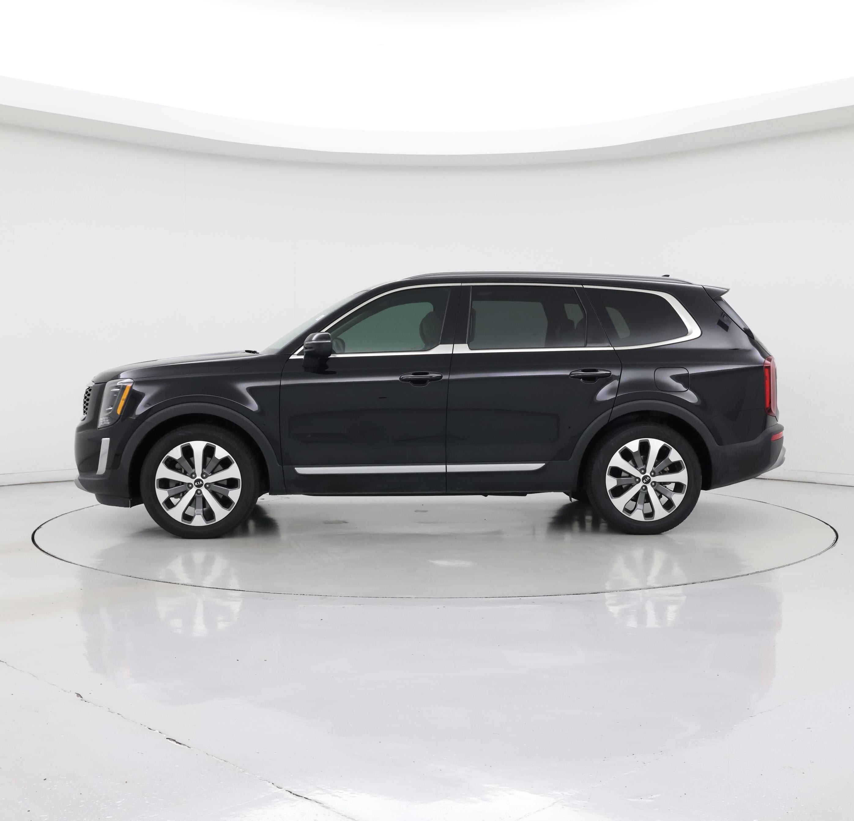 Thumbnail: 2020 Kia Telluride - 3