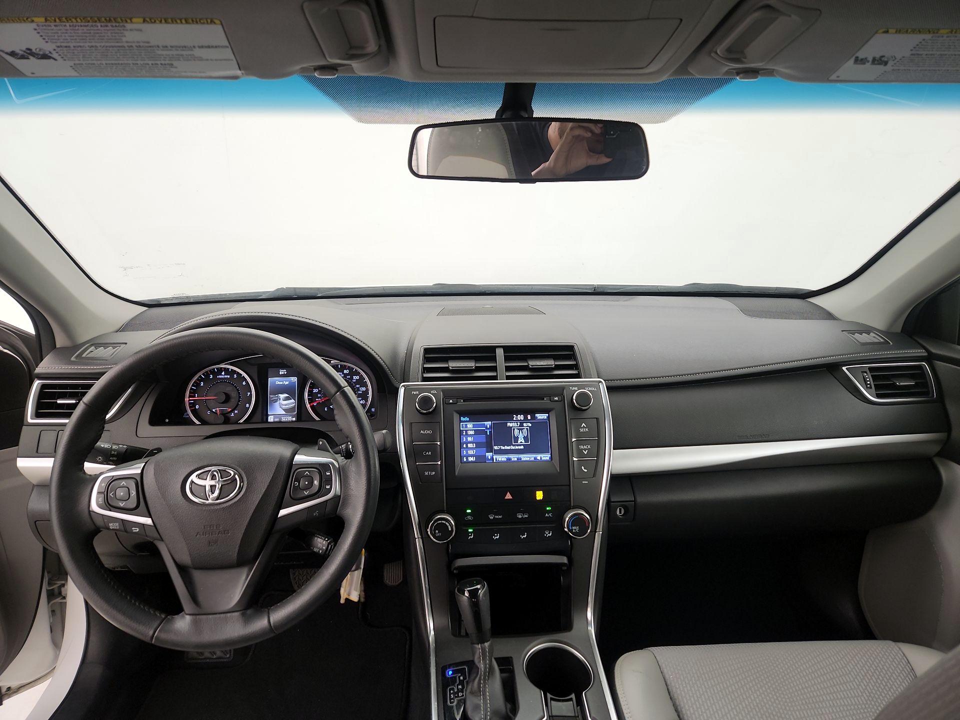 Thumbnail: 2017 Toyota Camry - 9
