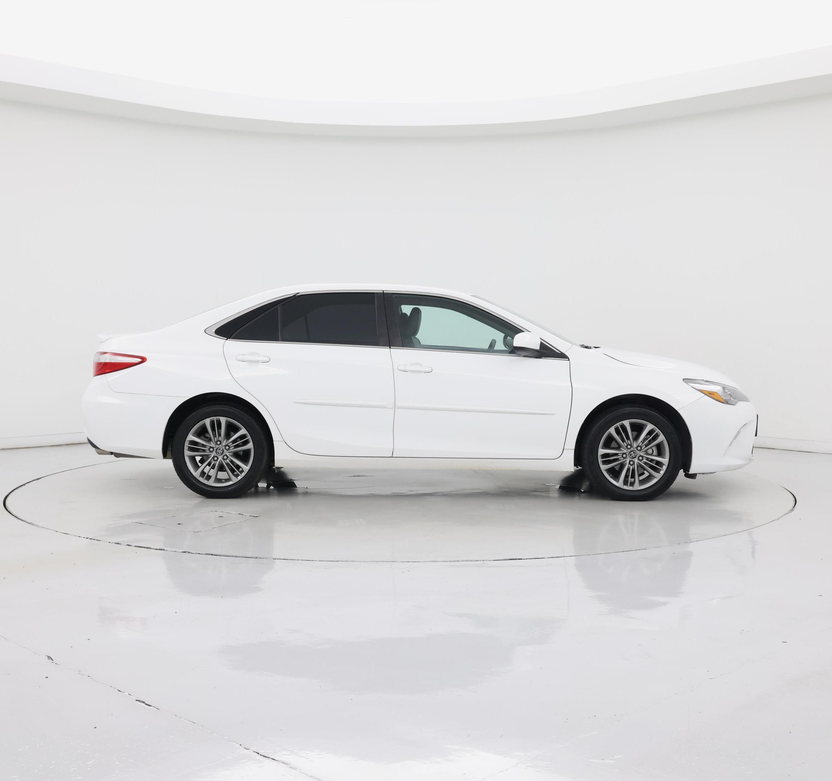 Thumbnail: 2017 Toyota Camry - 7