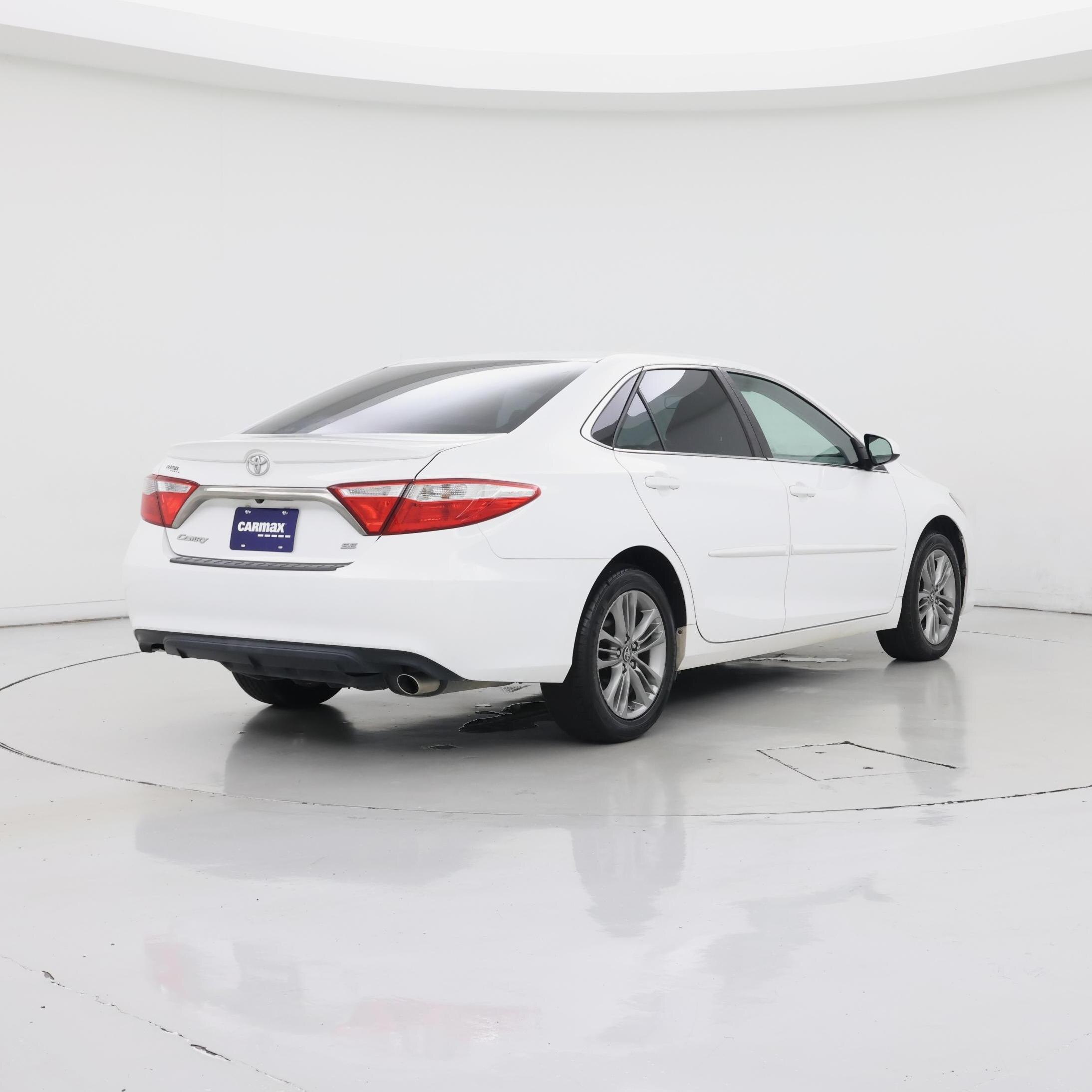 Thumbnail: 2017 Toyota Camry - 8