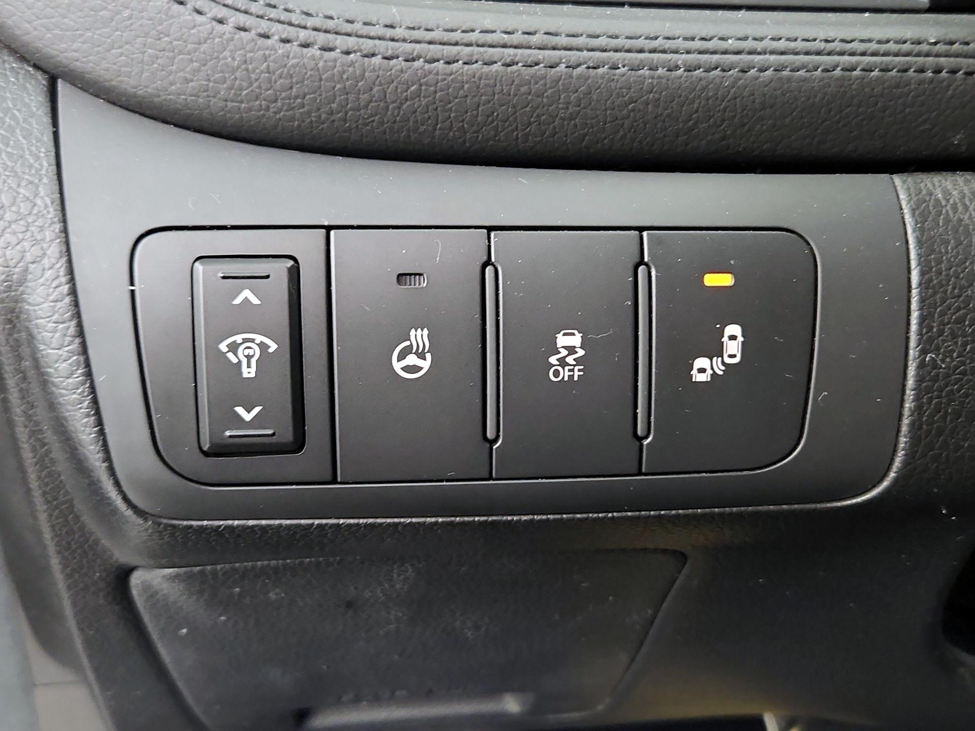 Thumbnail: 2015 Kia Optima - 13