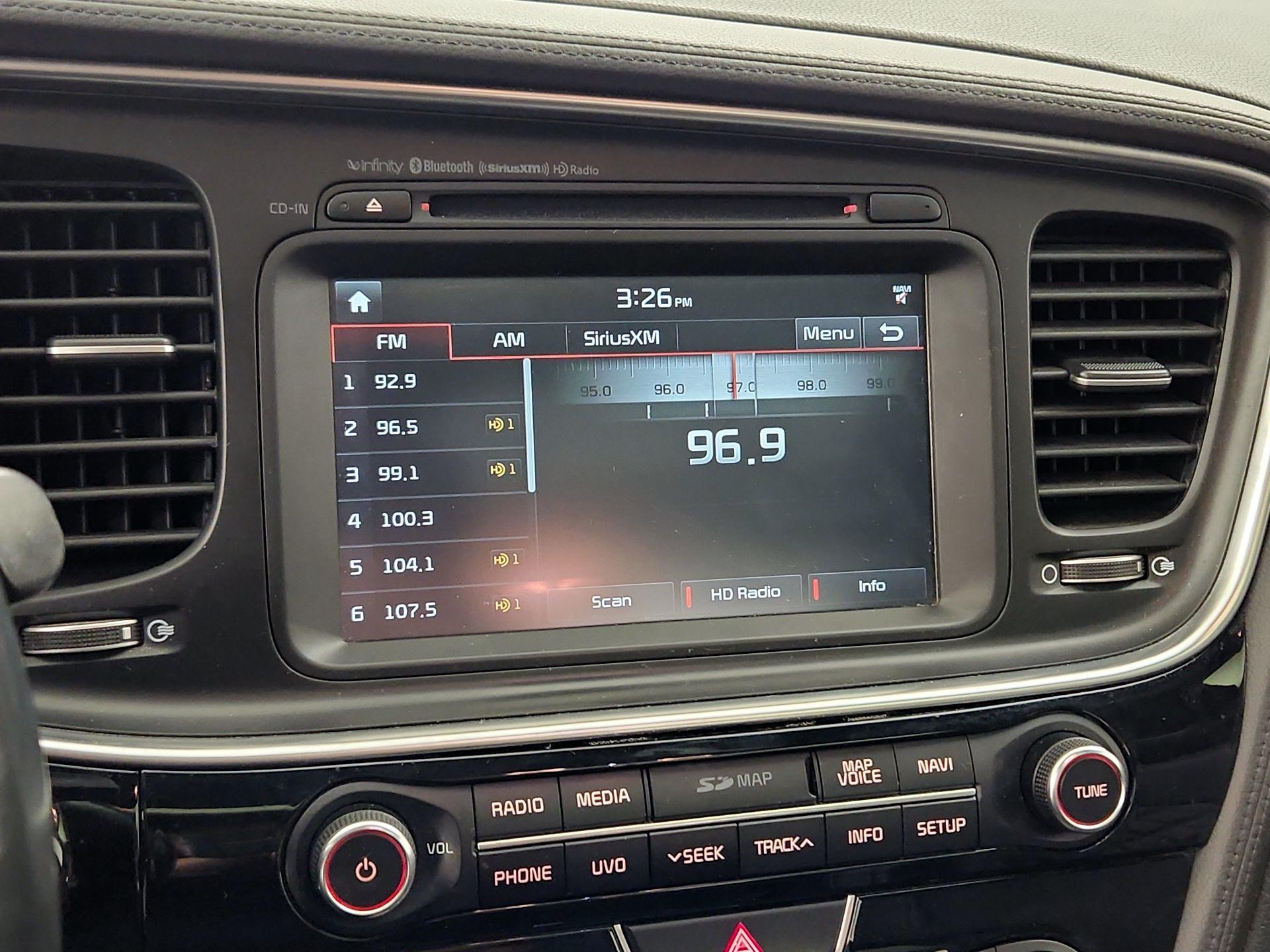 Thumbnail: 2015 Kia Optima - 16