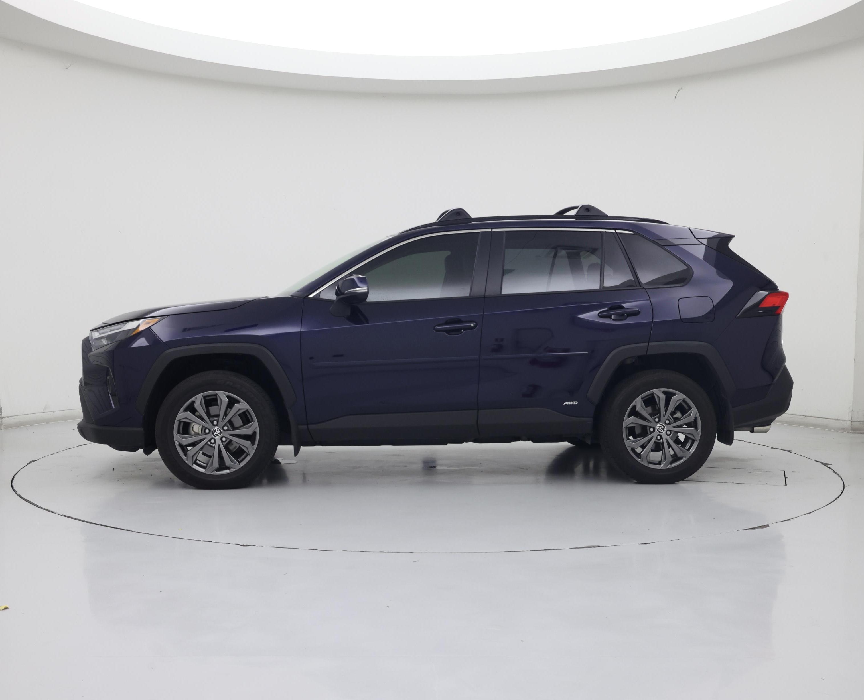 Thumbnail: 2025 Toyota RAV4 - 3