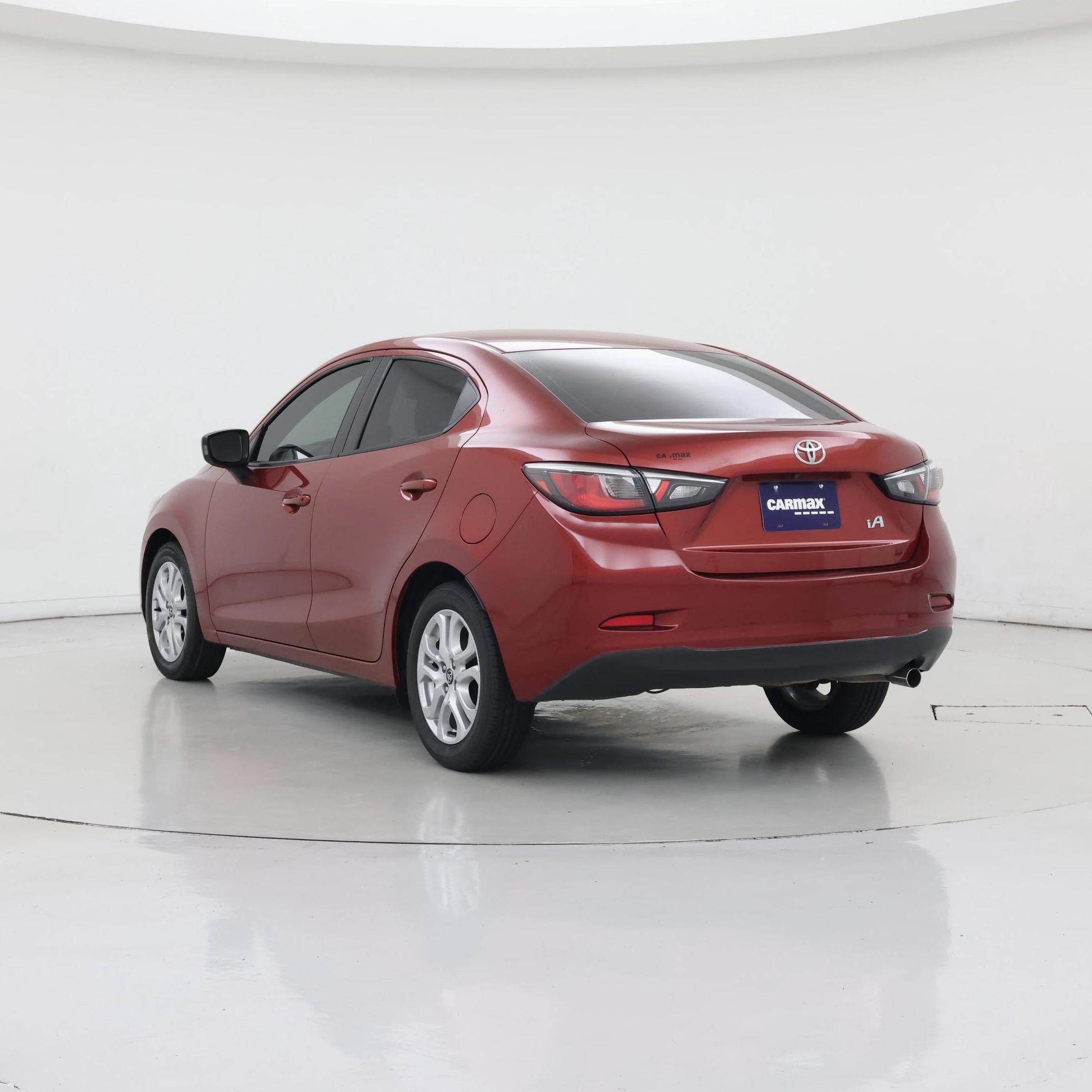 Thumbnail: 2017 Toyota Yaris iA - 2