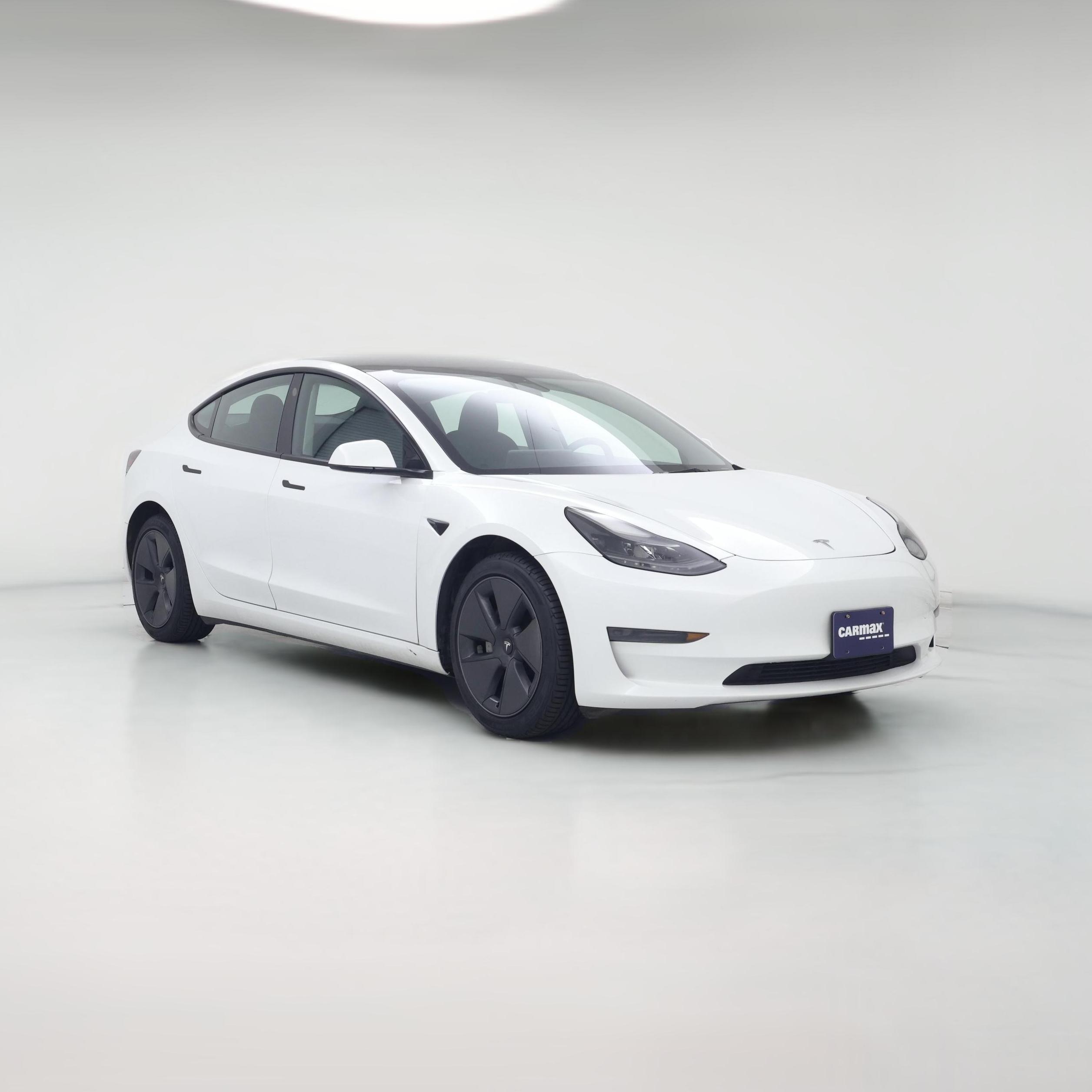 Thumbnail: 2023 Tesla Model 3 - 1