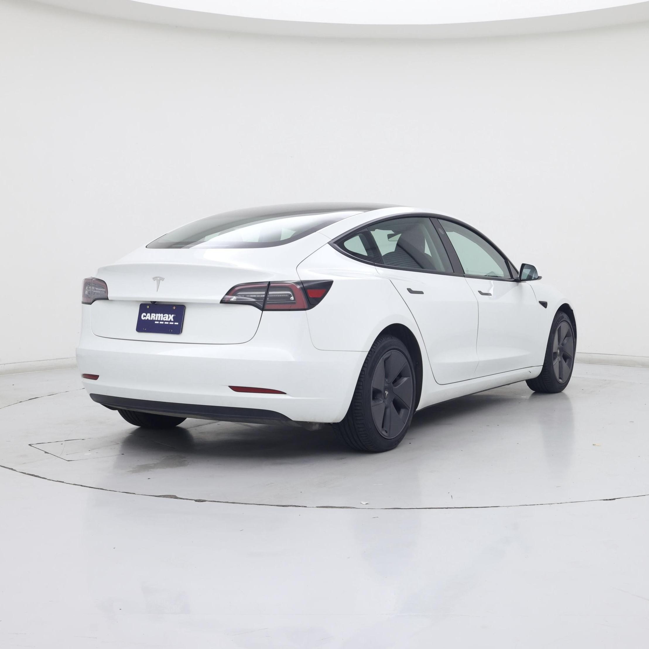 Thumbnail: 2023 Tesla Model 3 - 8