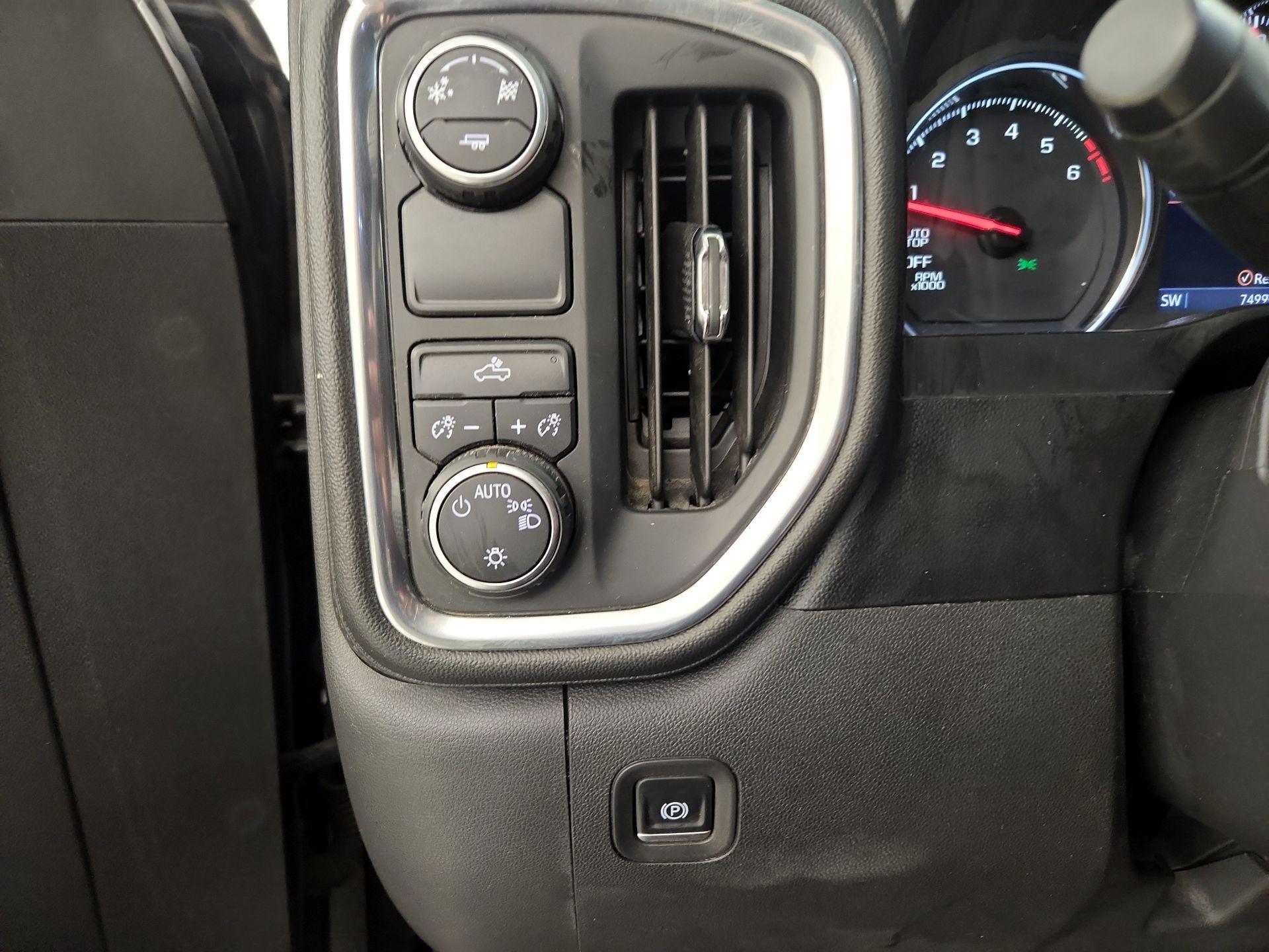 Thumbnail: 2019 Chevrolet Silverado 1500 - 13