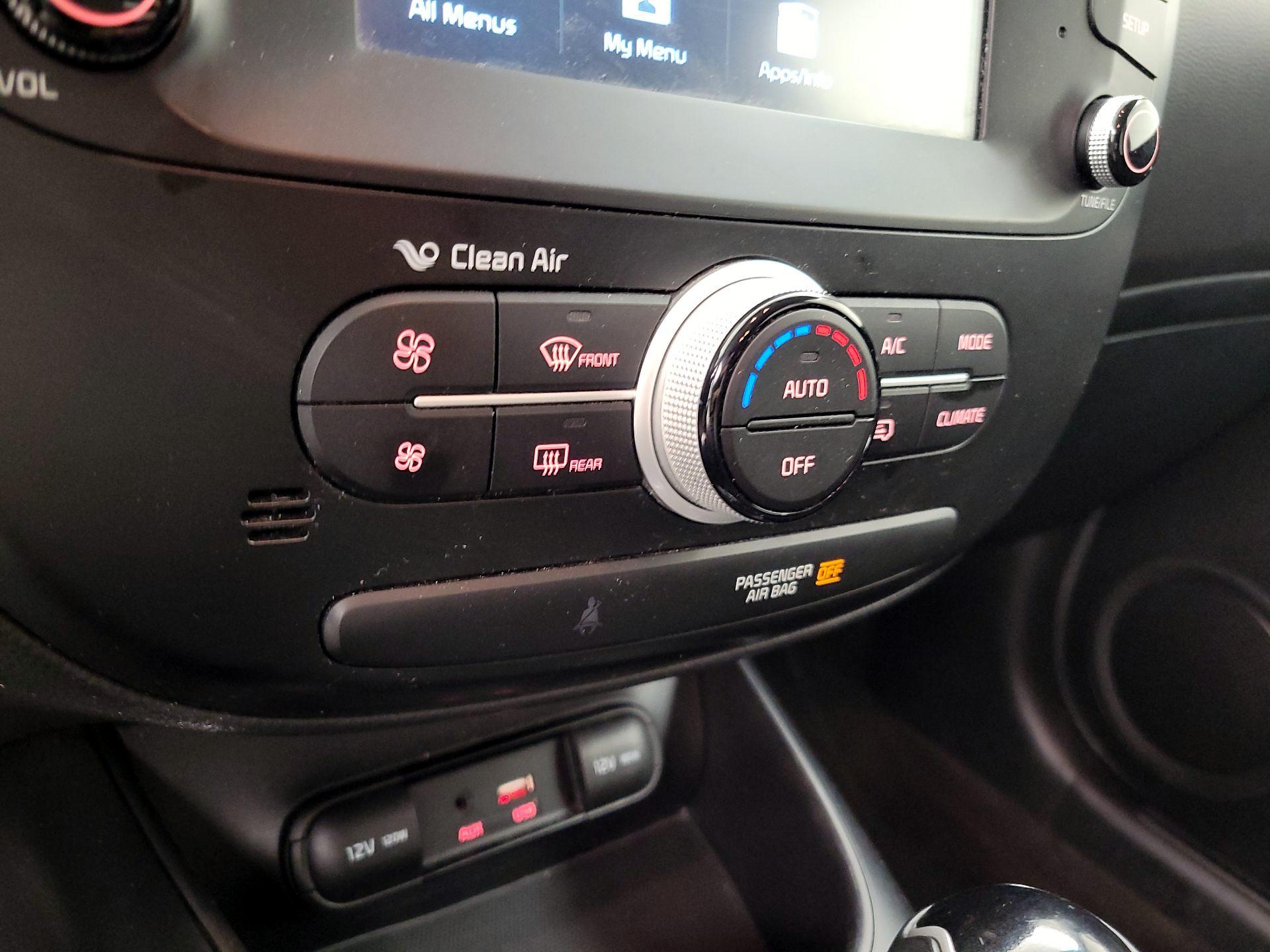Thumbnail: 2019 Kia Soul - 16