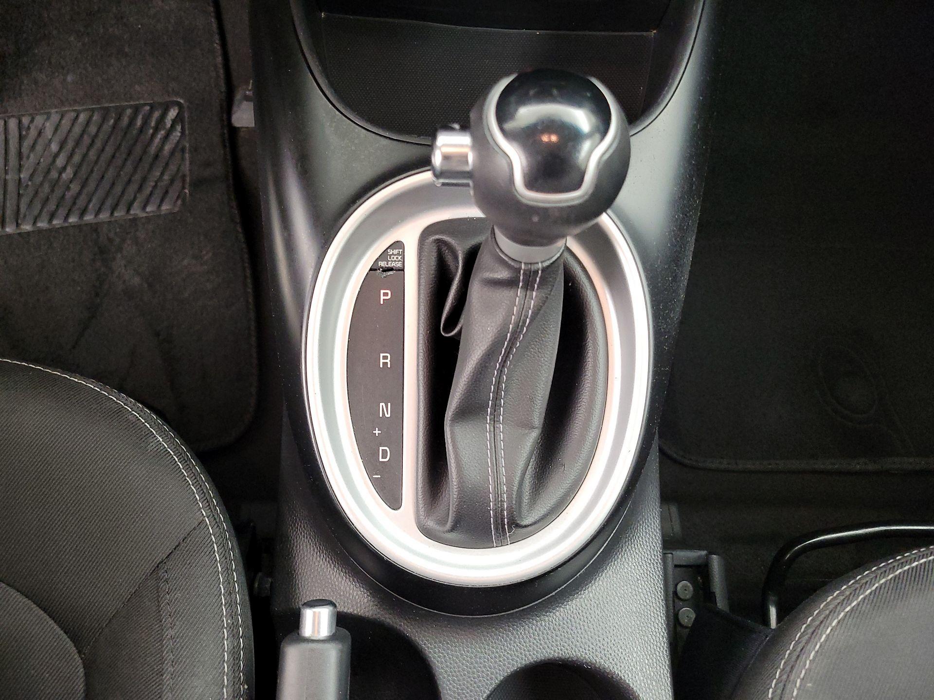 Thumbnail: 2019 Kia Soul - 17