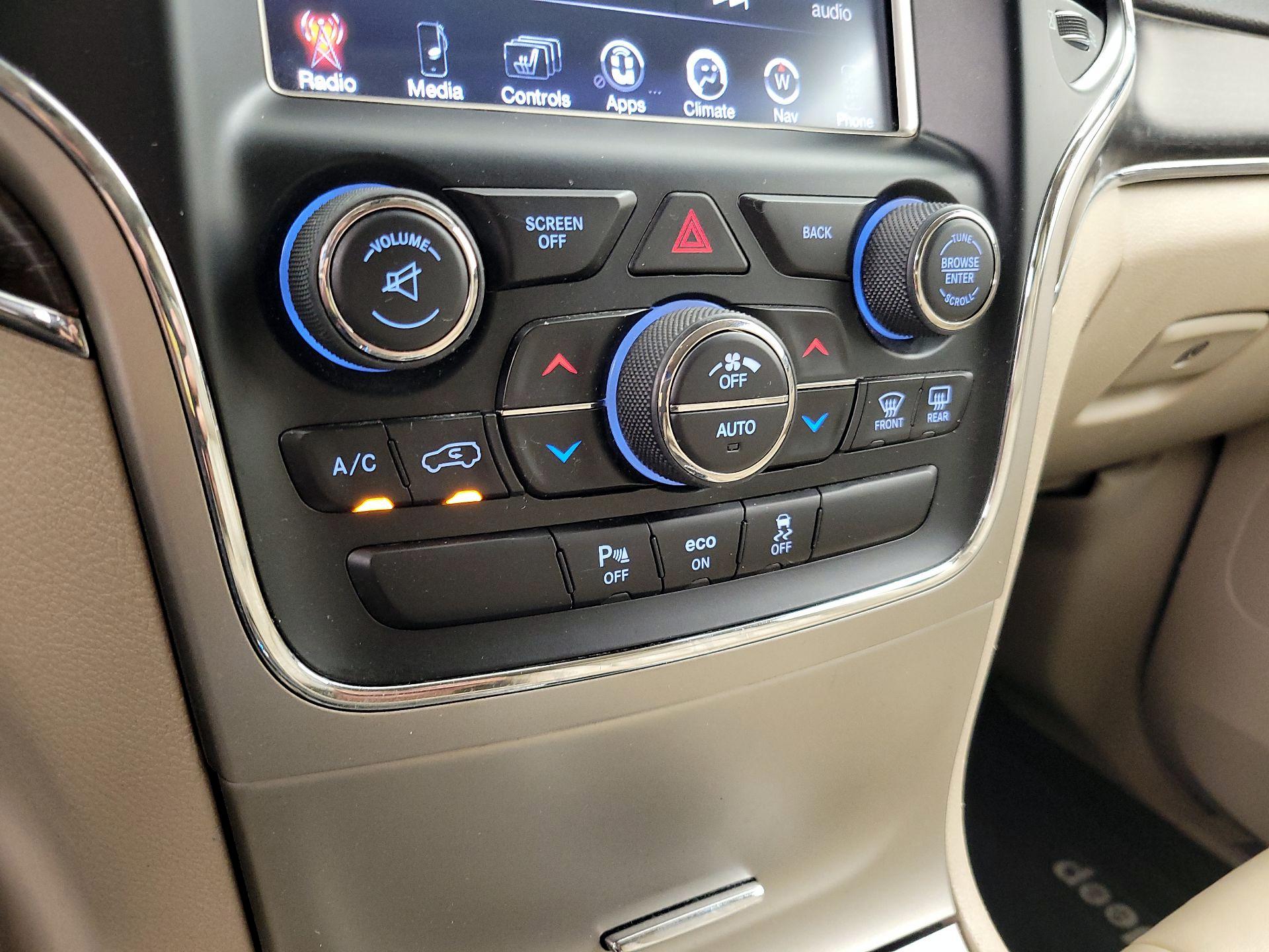 Thumbnail: 2014 Jeep Grand Cherokee - 16