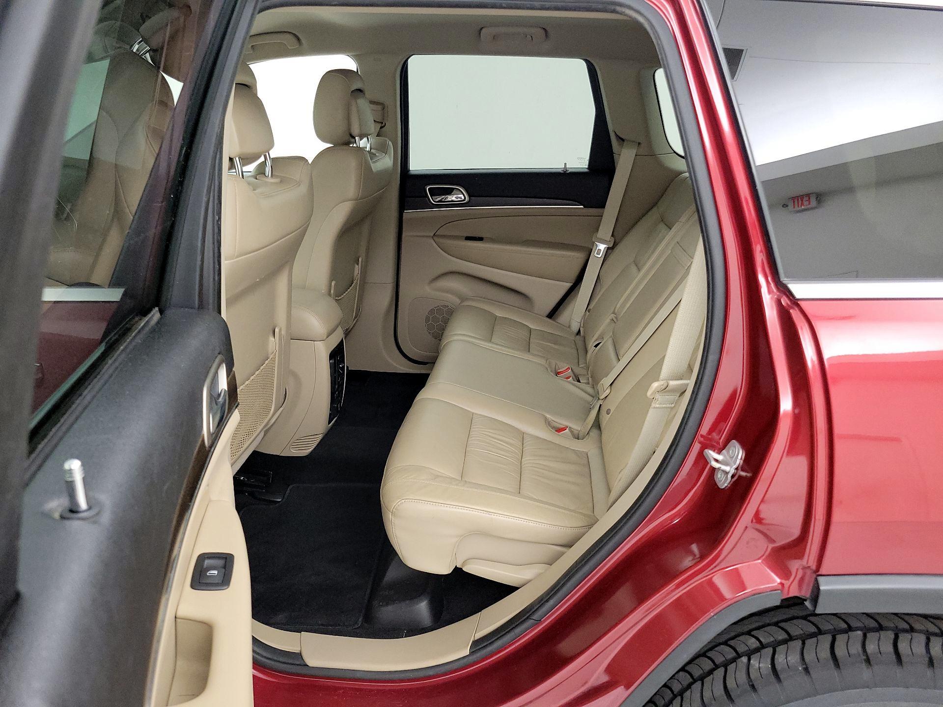 Thumbnail: 2014 Jeep Grand Cherokee - 19