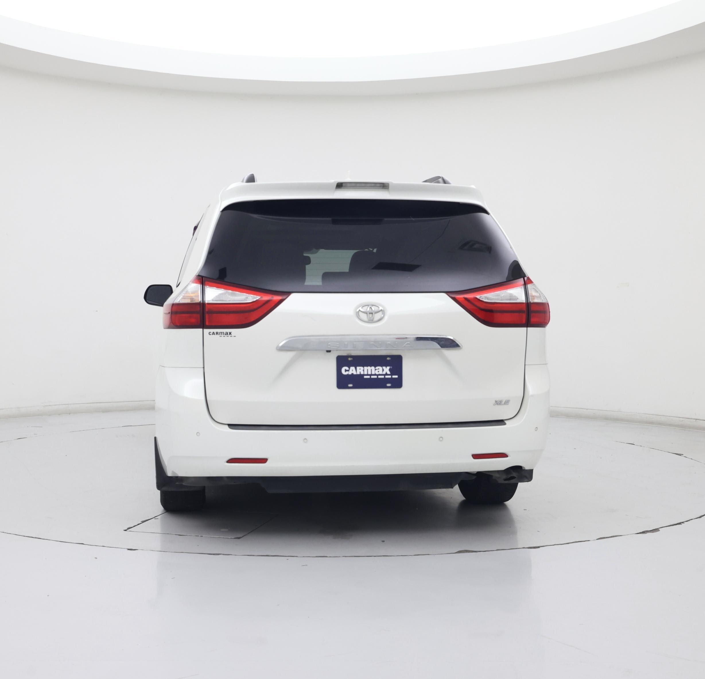 Thumbnail: 2018 Toyota Sienna - 6