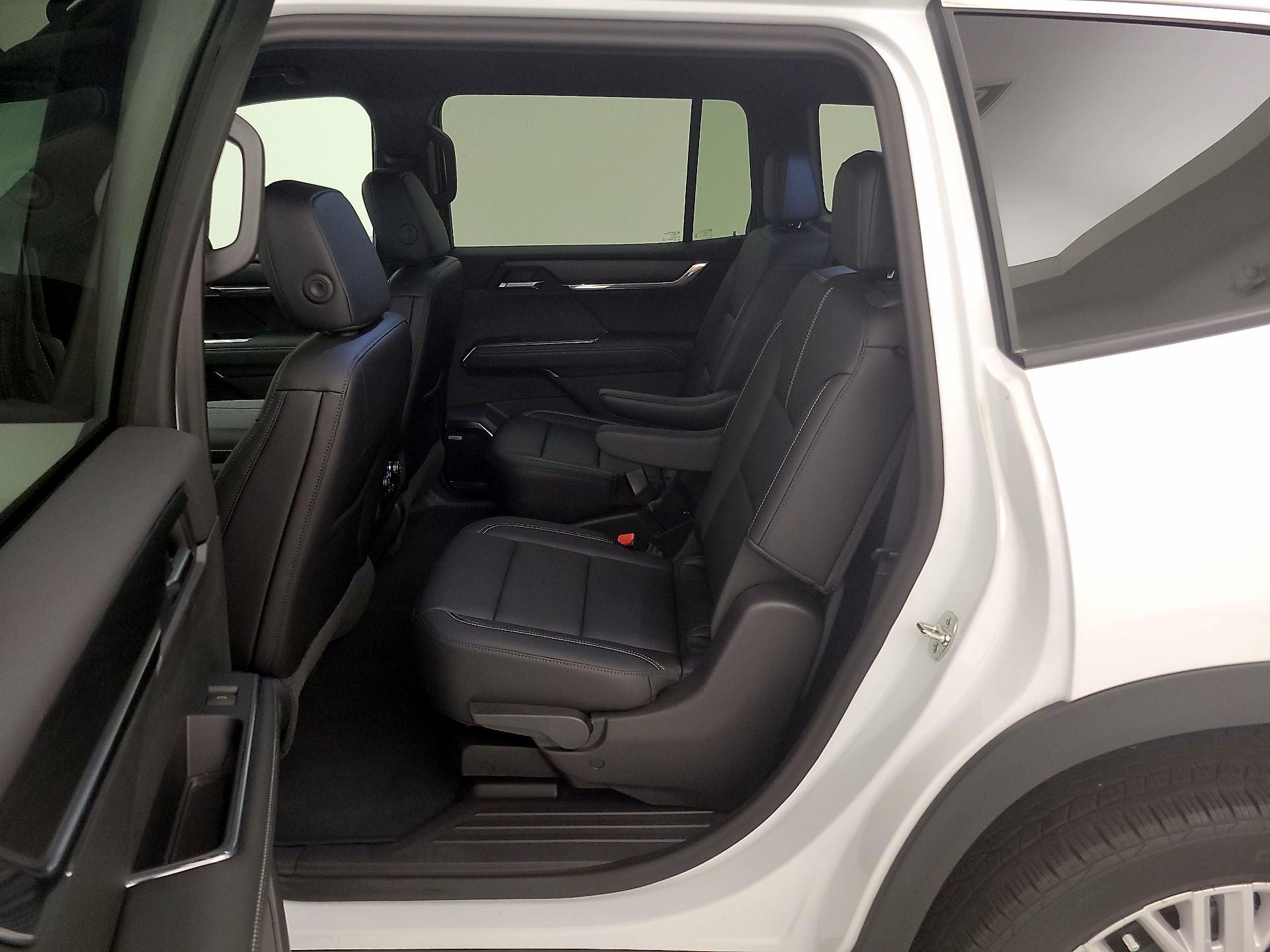 Thumbnail: 2024 GMC Acadia - 20