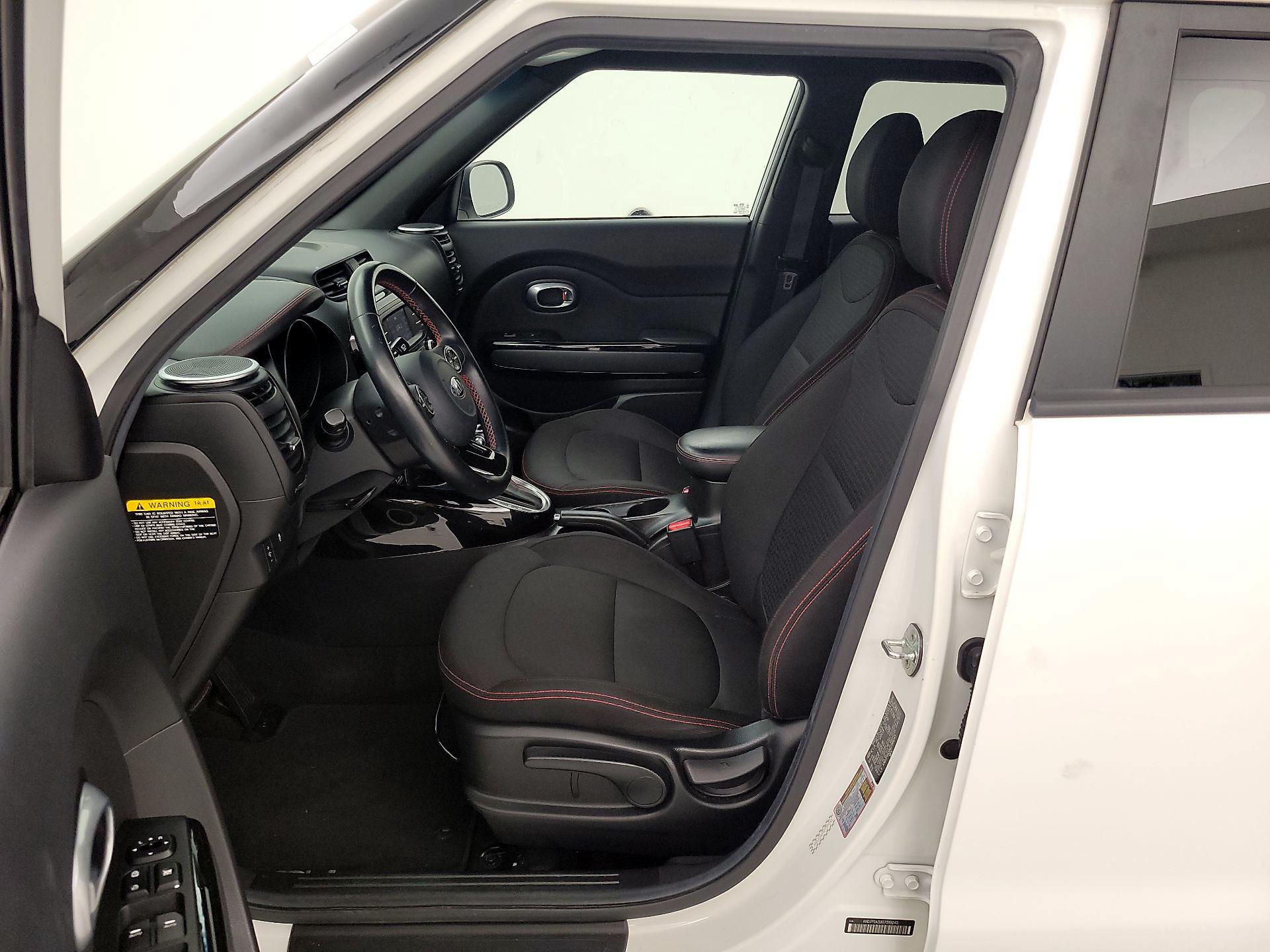 Thumbnail: 2016 Kia Soul - 11