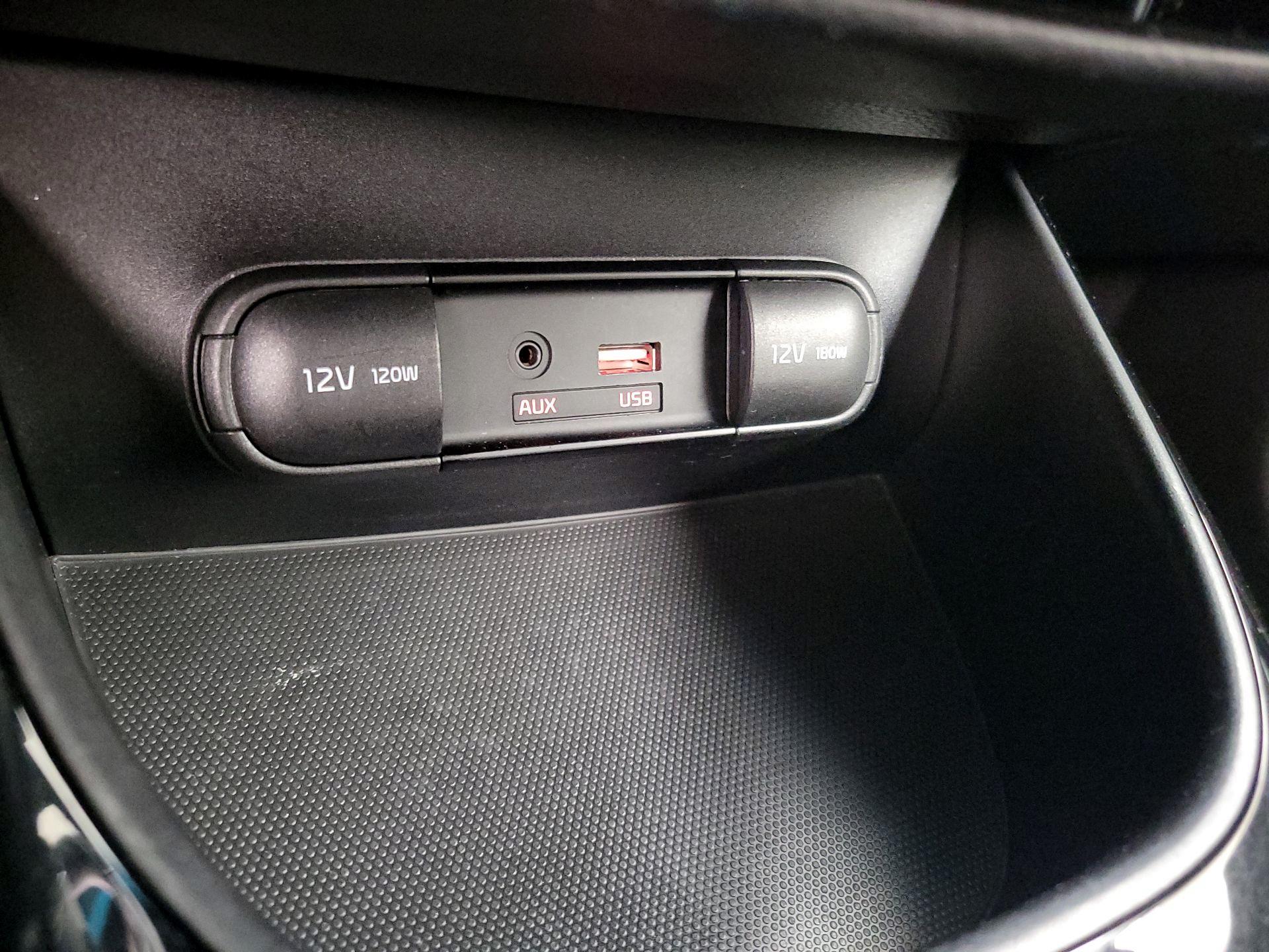 Thumbnail: 2016 Kia Soul - 18