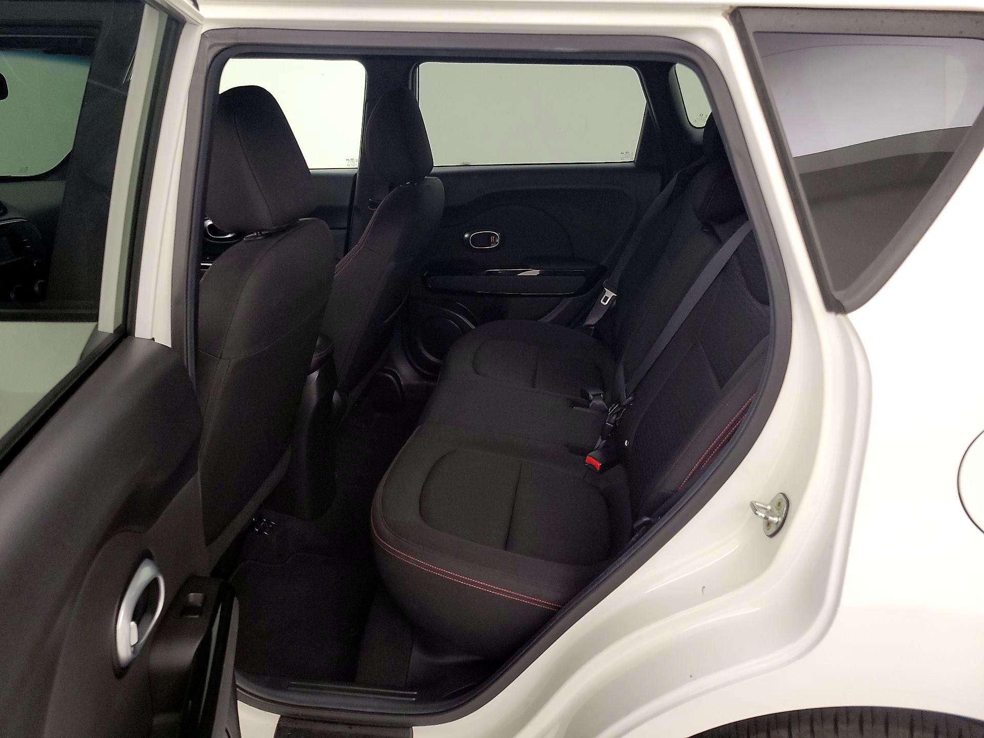 Thumbnail: 2016 Kia Soul - 19