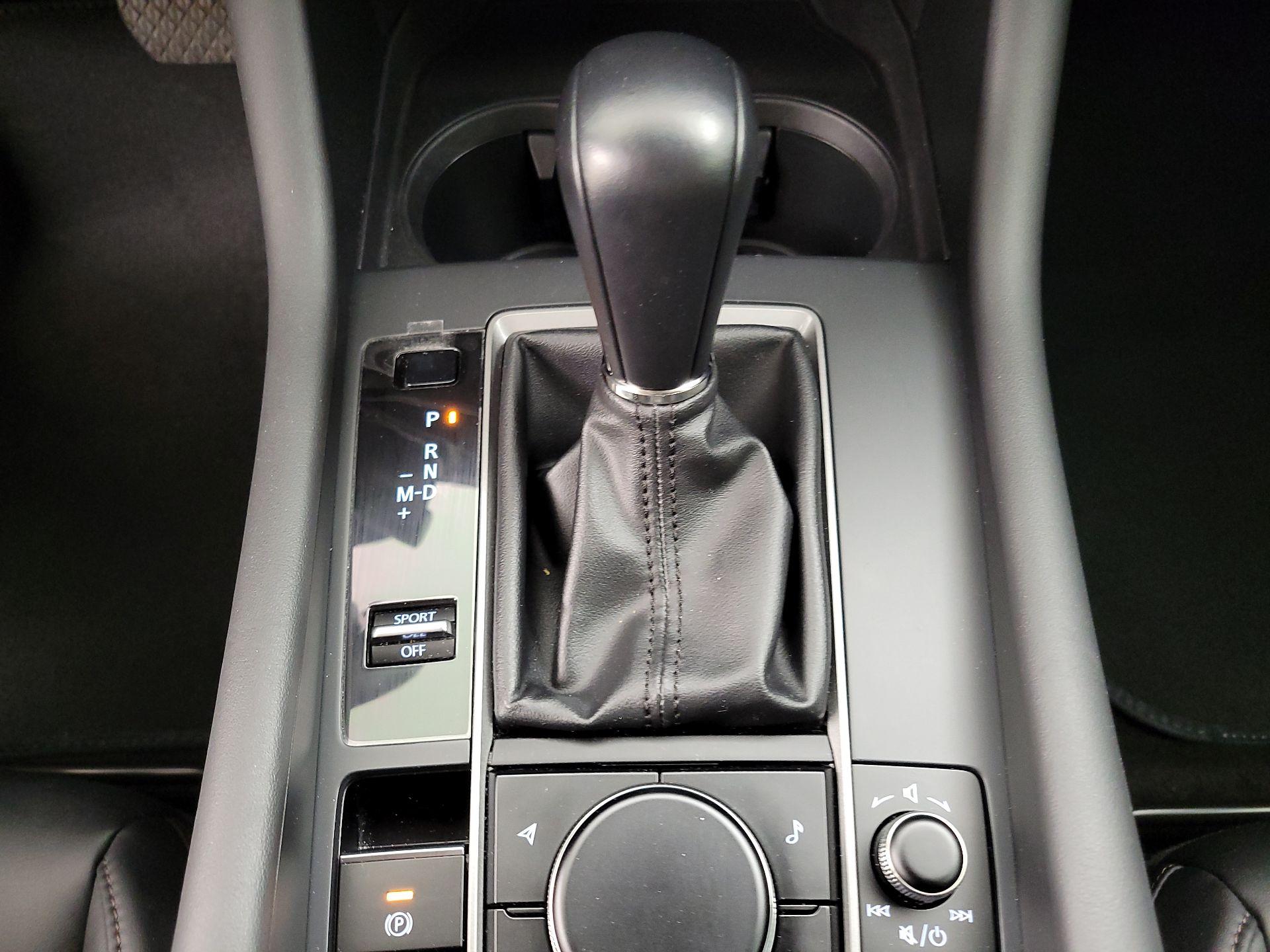 Thumbnail: 2021 Mazda Mazda3 - 18