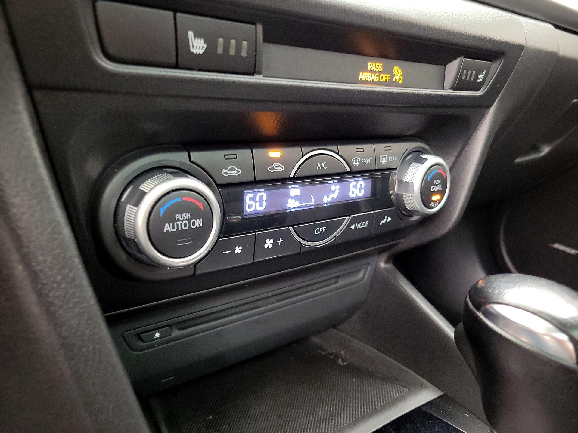 Thumbnail: 2015 Mazda Mazda3 - 17