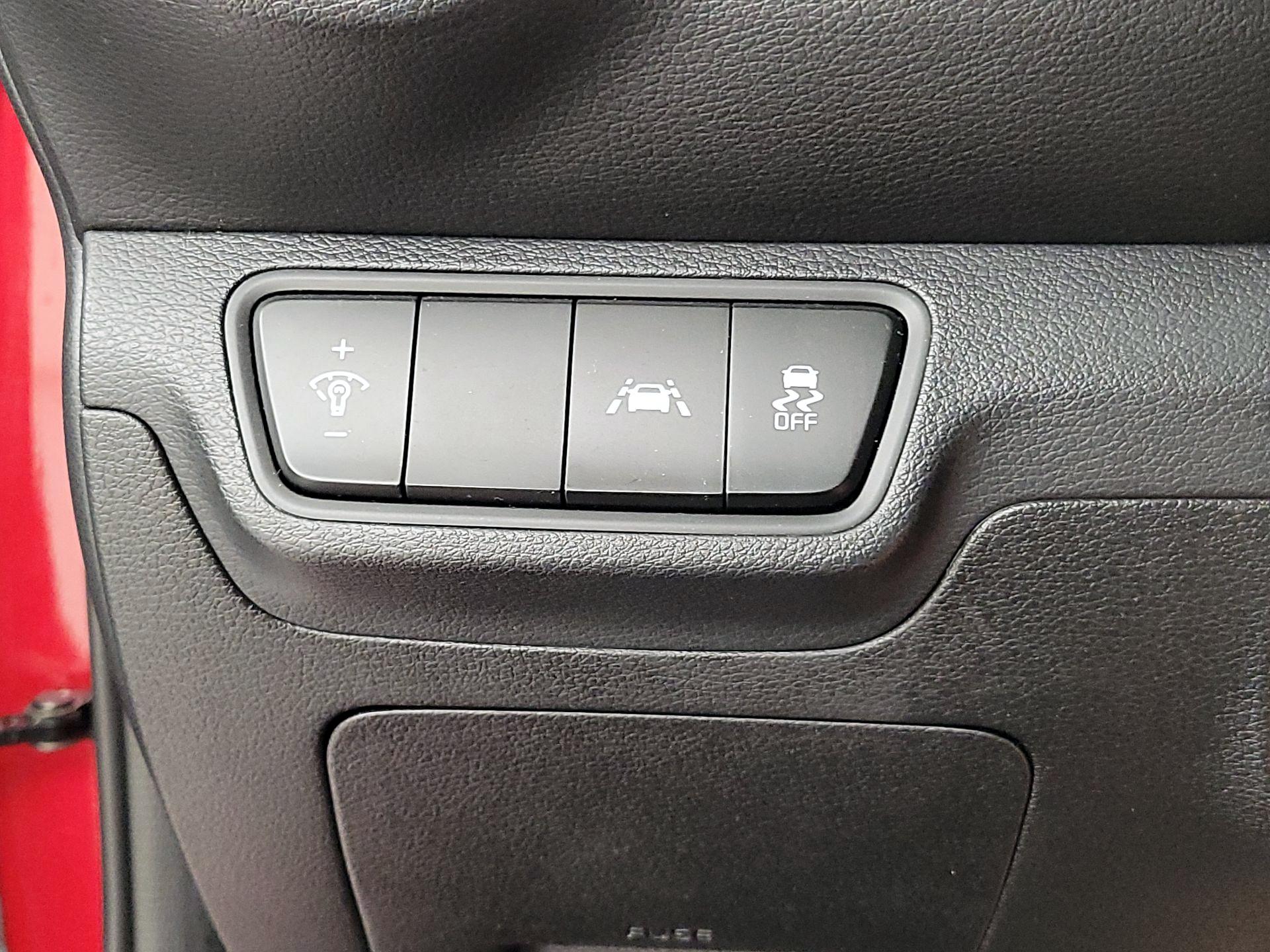 Thumbnail: 2021 Kia Forte - 13