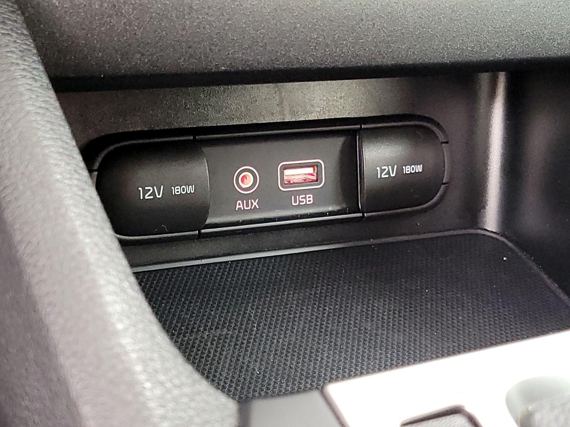 Thumbnail: 2021 Kia Forte - 18