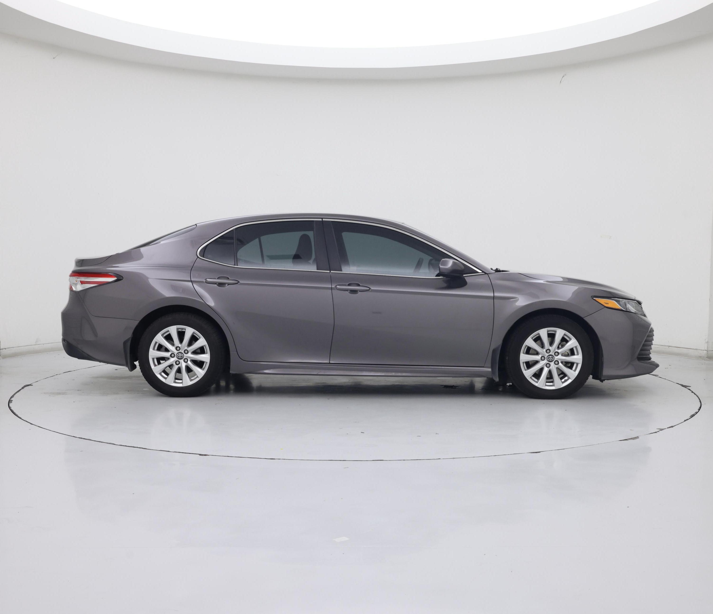 Thumbnail: 2018 Toyota Camry - 7