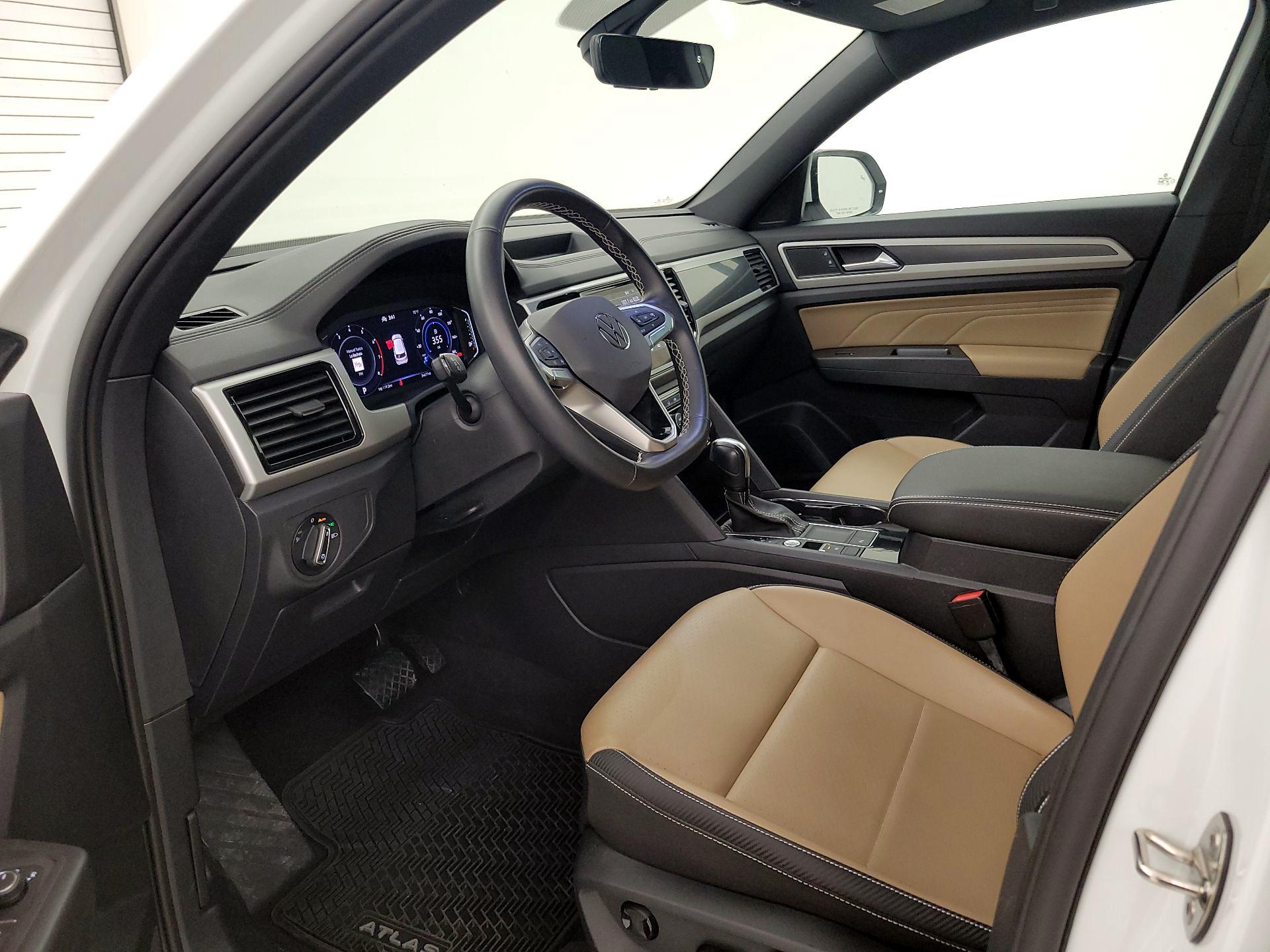 Thumbnail: 2023 Volkswagen Atlas - 11