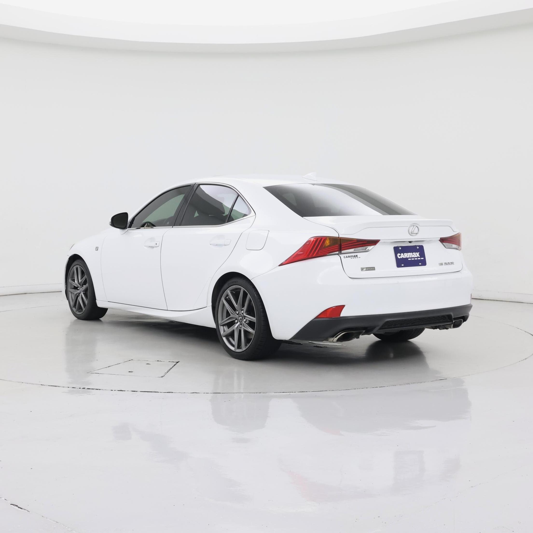 Thumbnail: 2017 Lexus IS - 2