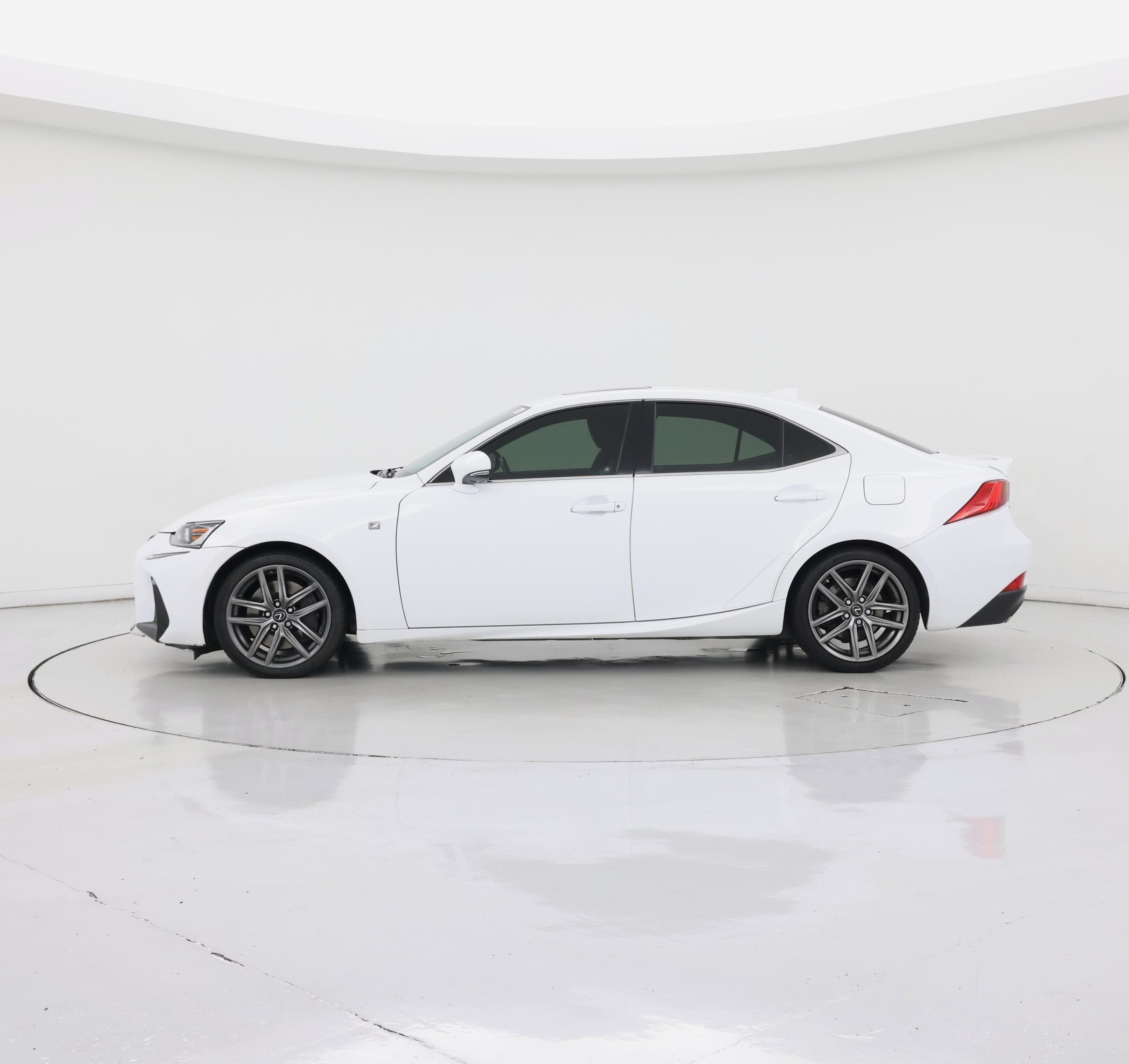 Thumbnail: 2017 Lexus IS - 3