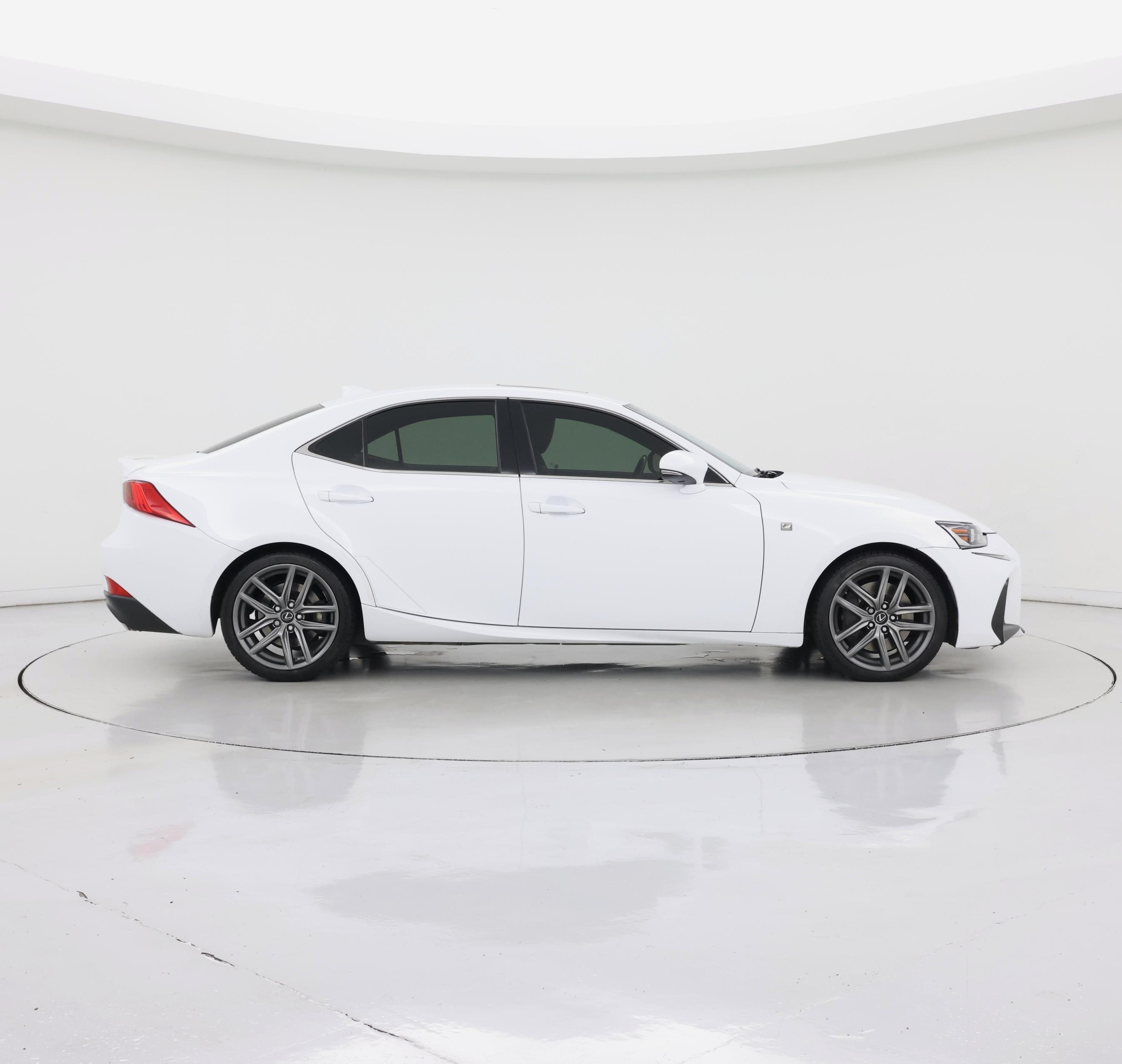 Thumbnail: 2017 Lexus IS - 7