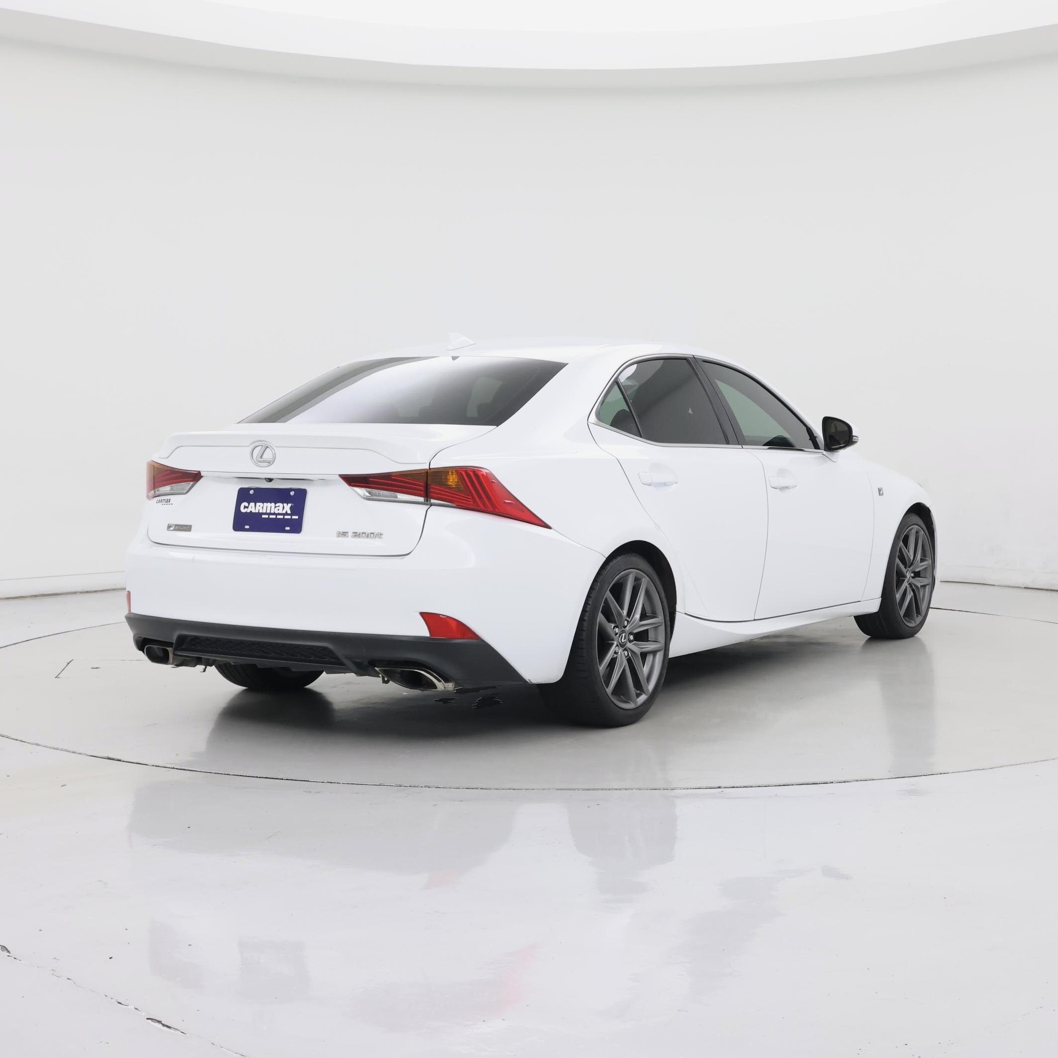 Thumbnail: 2017 Lexus IS - 8