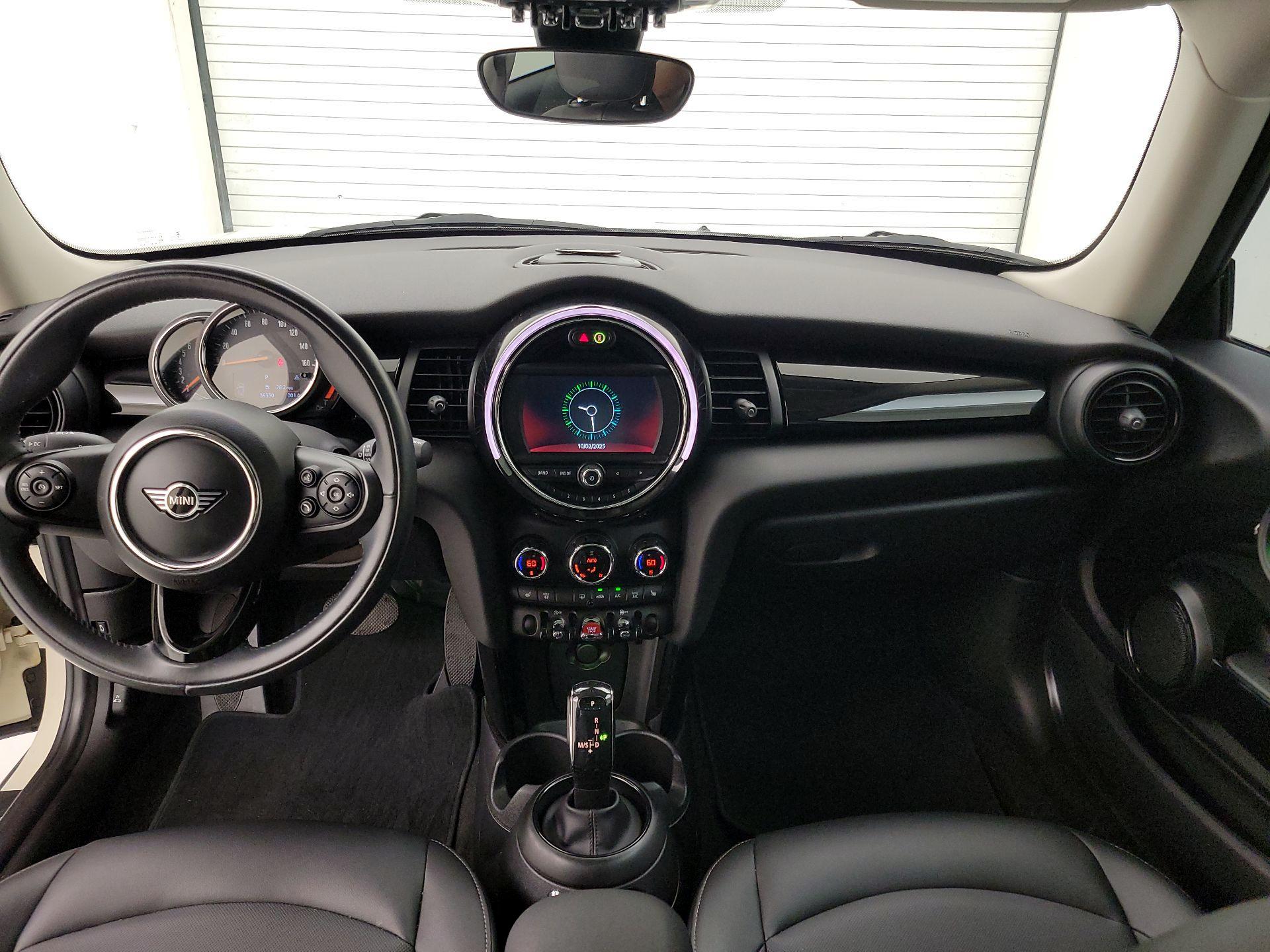 Thumbnail: 2021 MINI Cooper Hardtop - 9