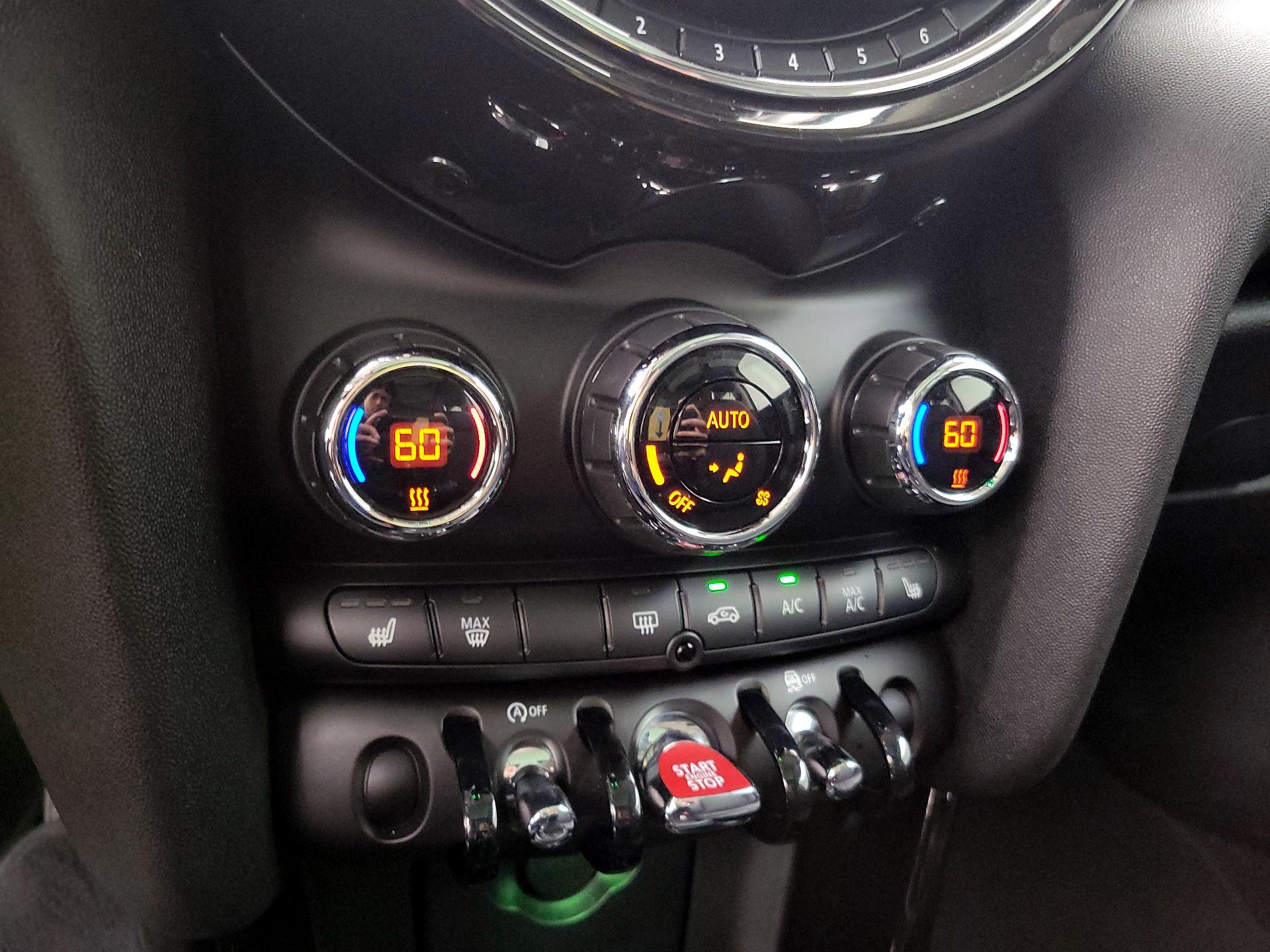 Thumbnail: 2021 MINI Cooper Hardtop - 16