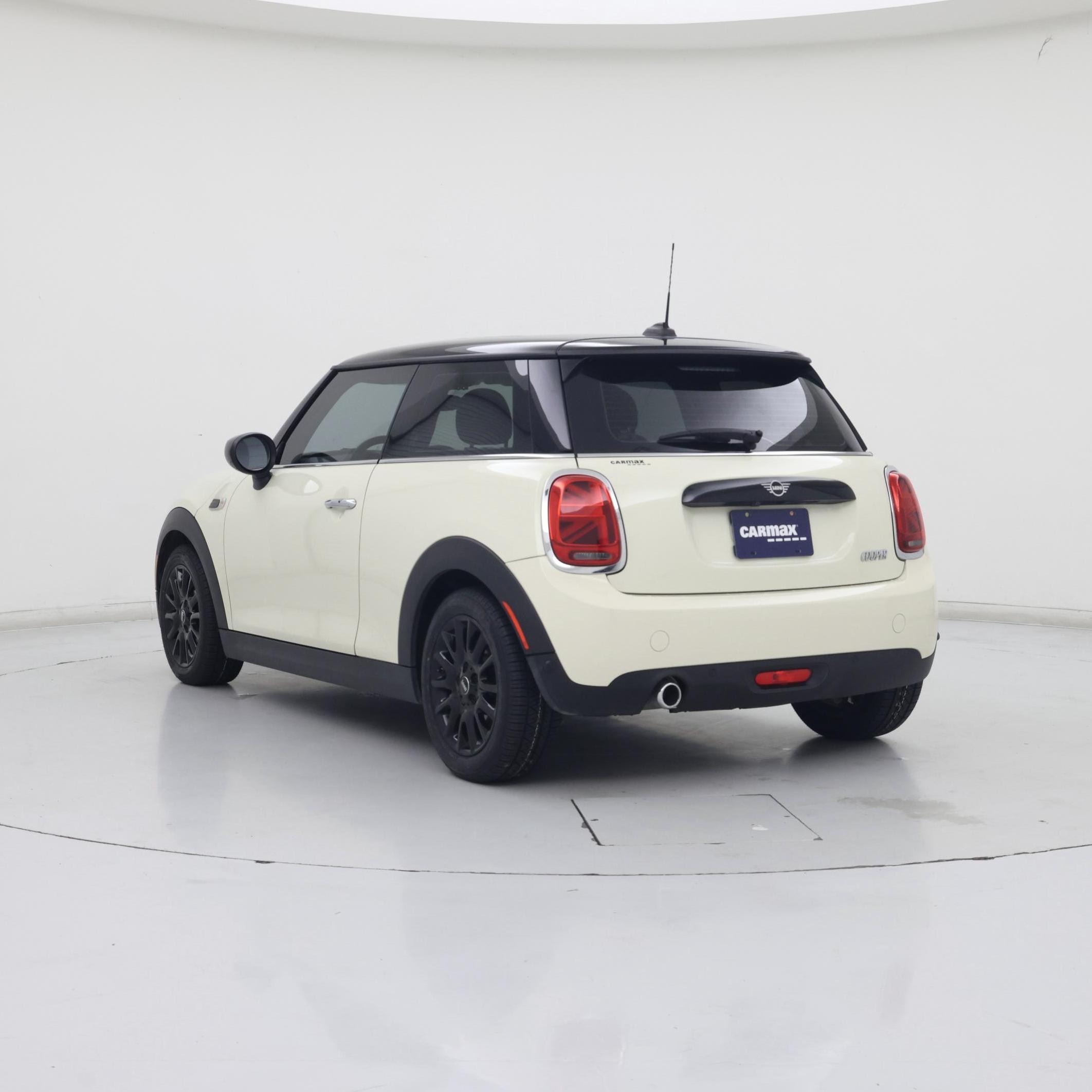 Thumbnail: 2021 MINI Cooper Hardtop - 2