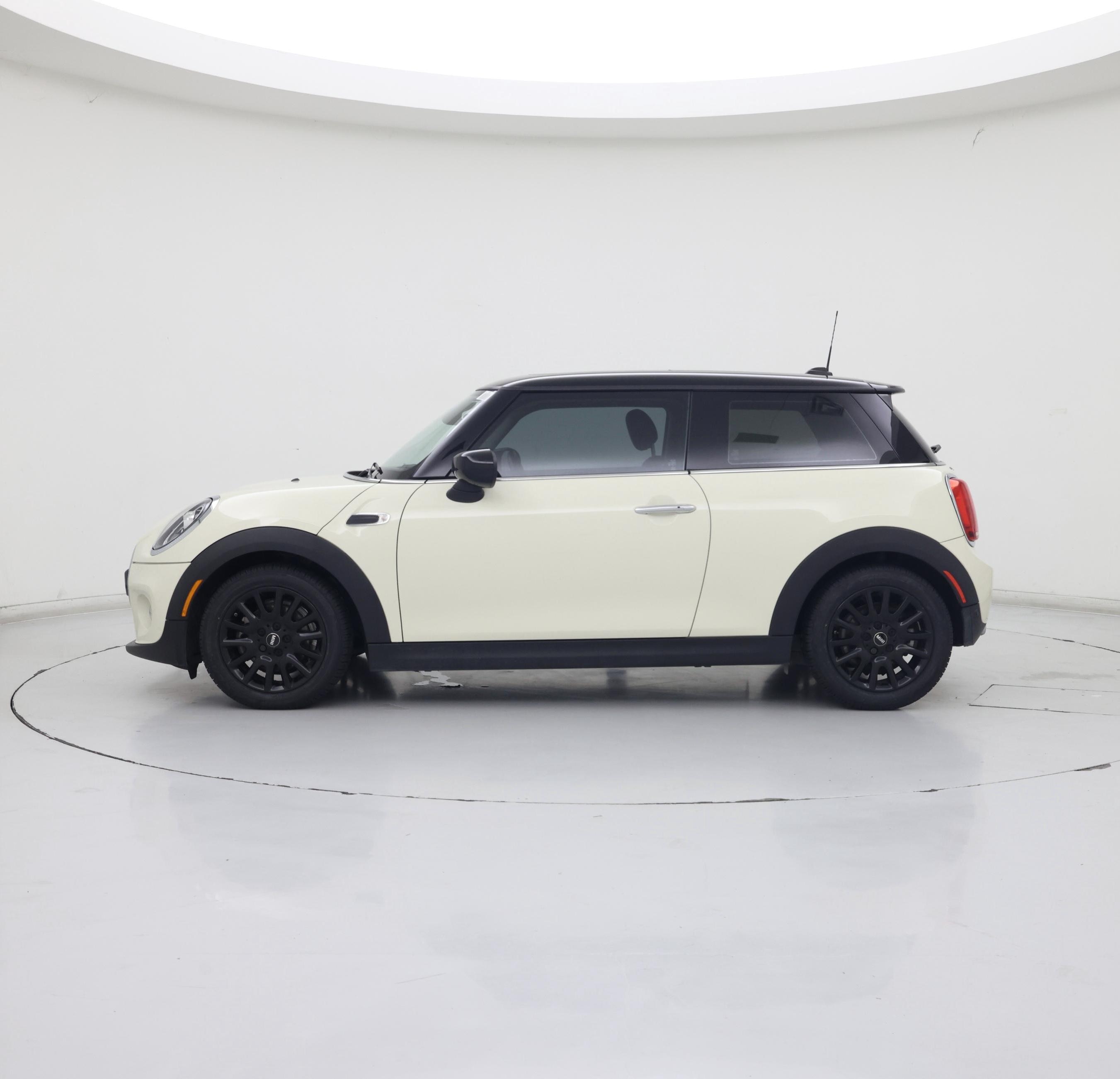Thumbnail: 2021 MINI Cooper Hardtop - 3