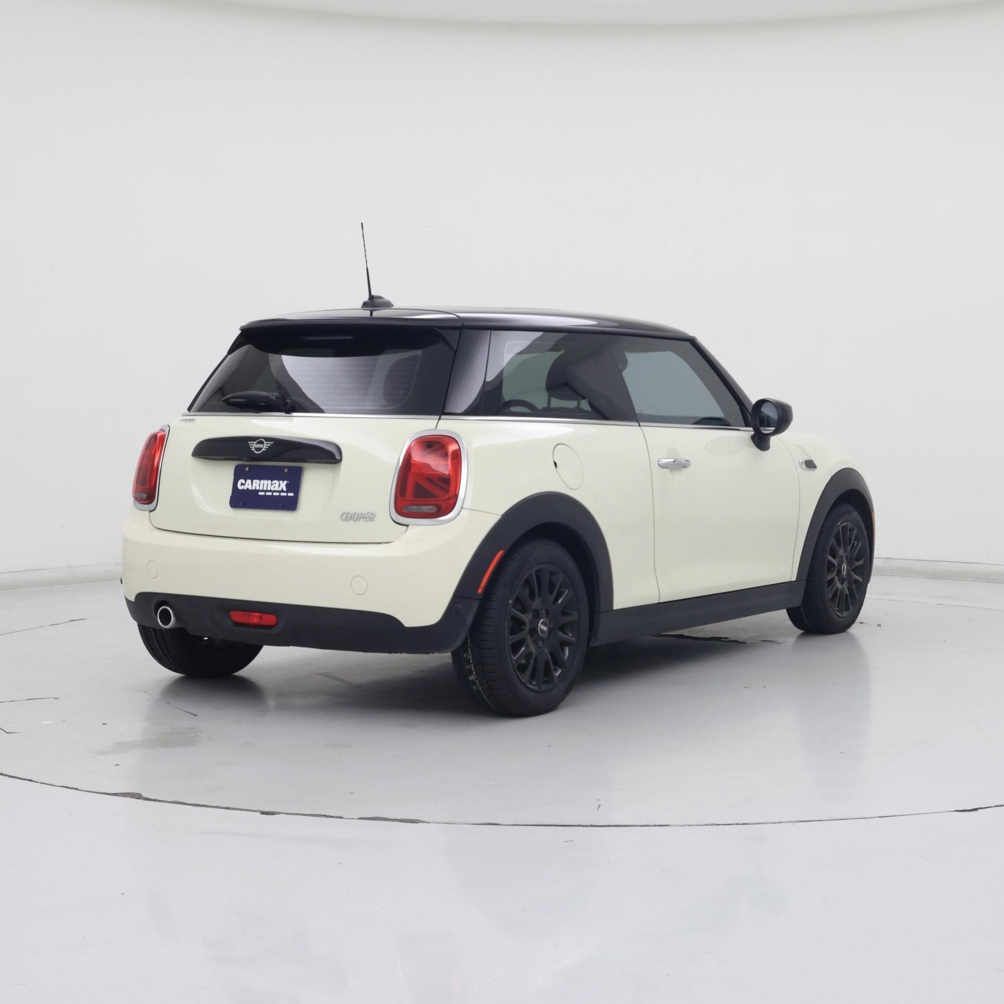 Thumbnail: 2021 MINI Cooper Hardtop - 8