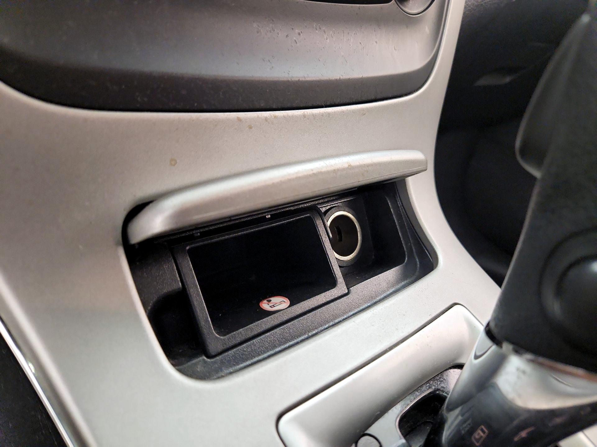 Thumbnail: 2015 Nissan Sentra - 18