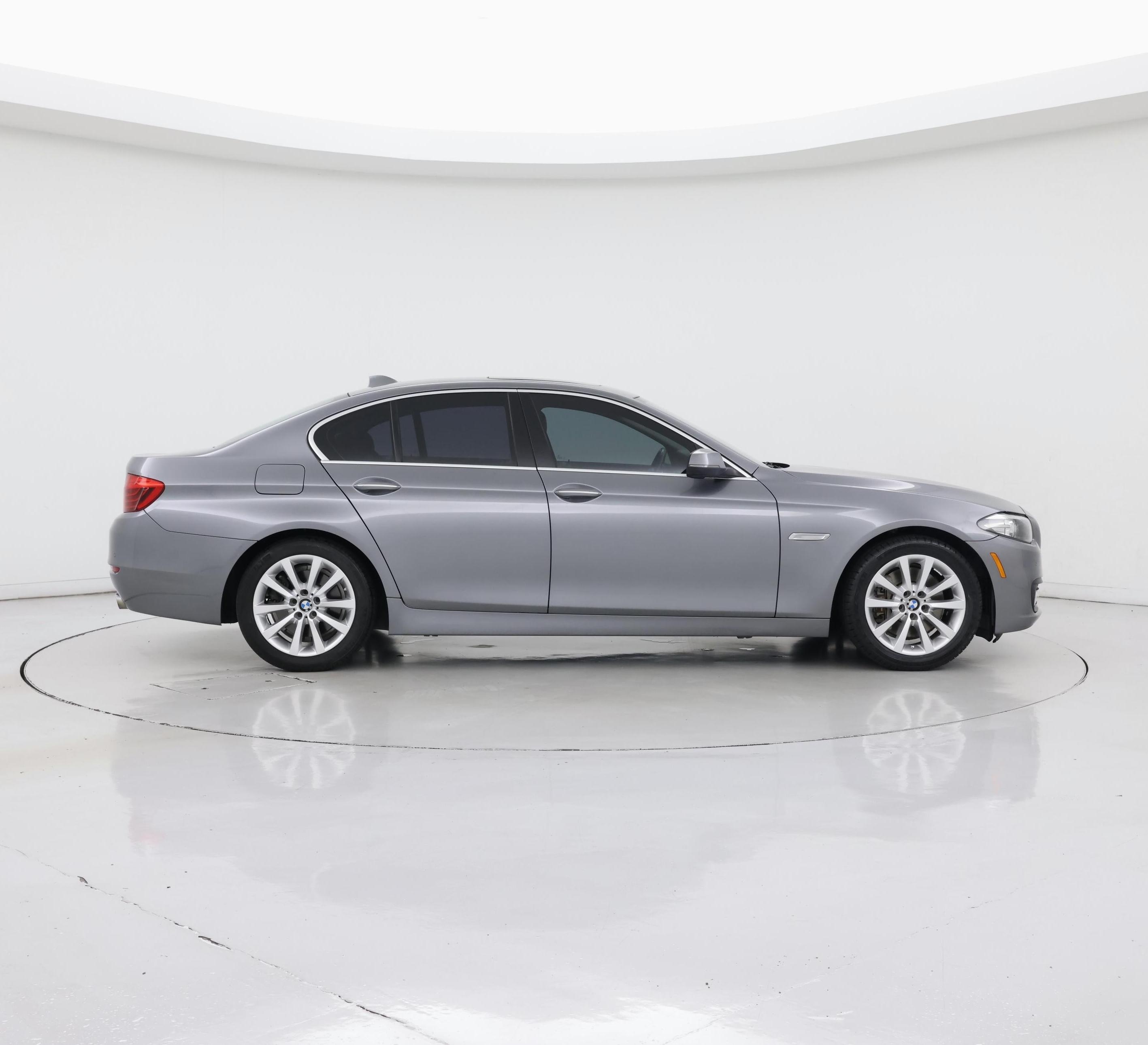 Thumbnail: 2016 BMW 5 Series - 7