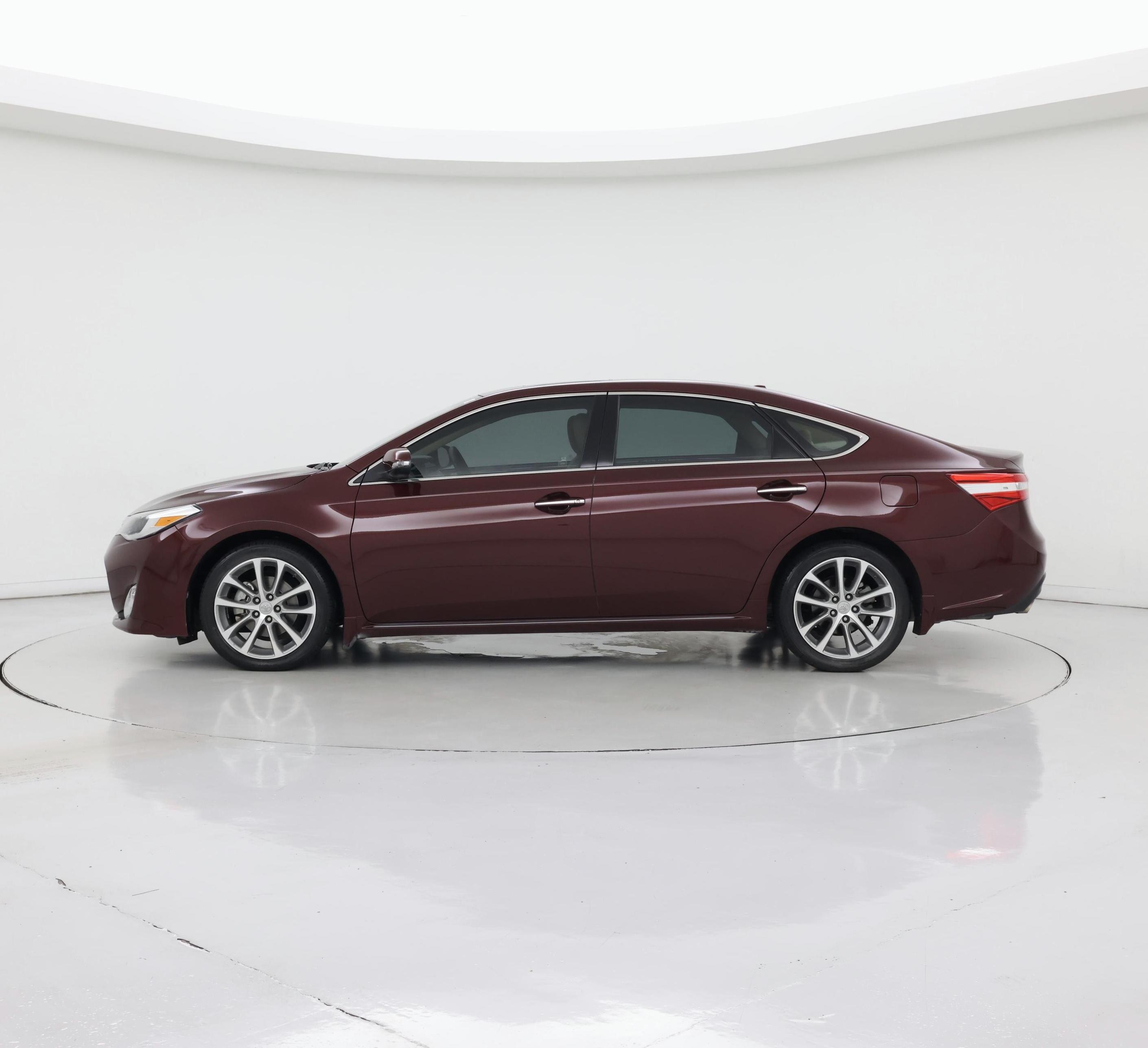 Thumbnail: 2015 Toyota Avalon - 3