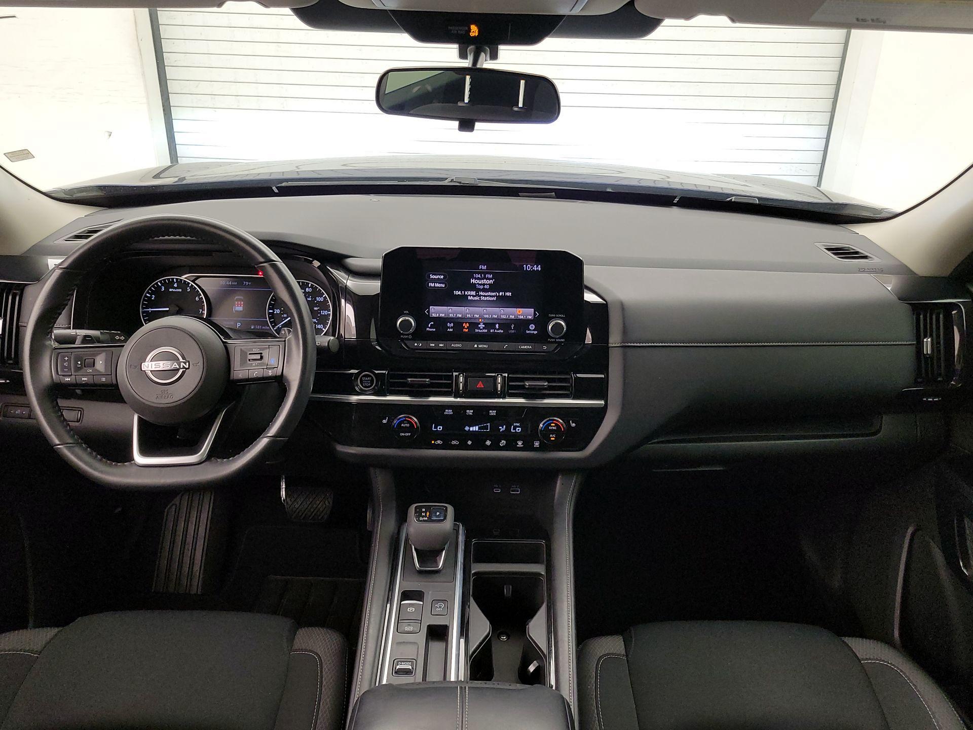 Thumbnail: 2022 Nissan Pathfinder - 9