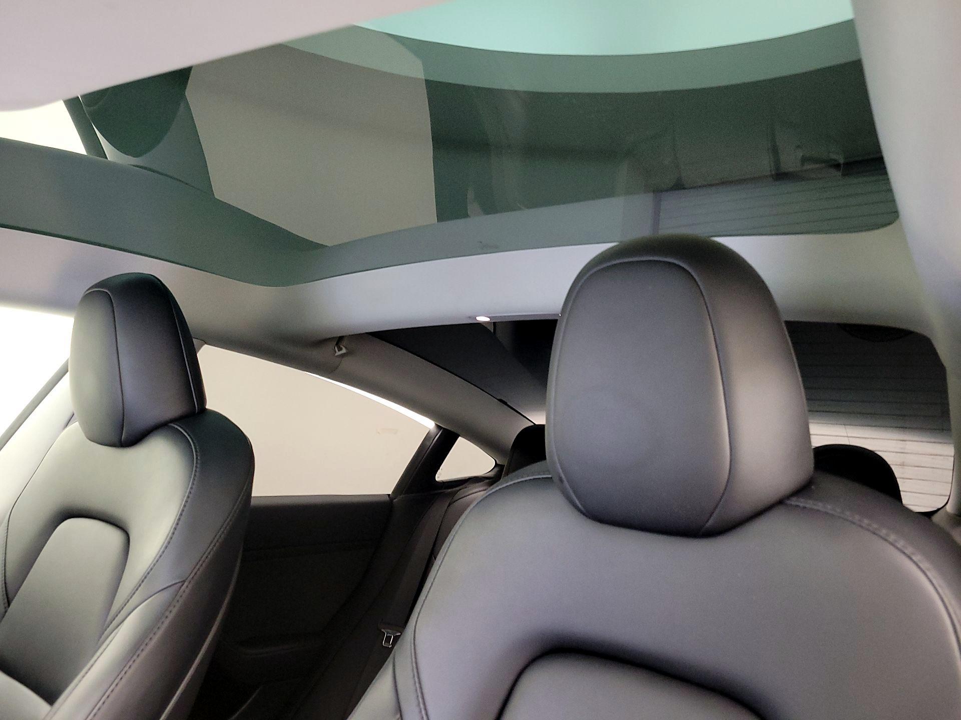 Thumbnail: 2023 Tesla Model 3 - 18