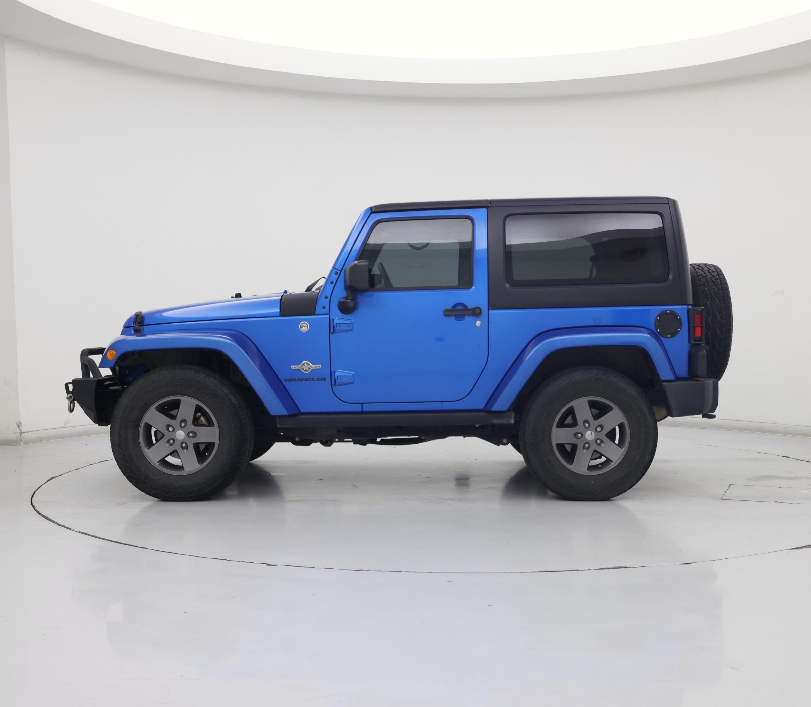 Thumbnail: 2015 Jeep Wrangler - 3