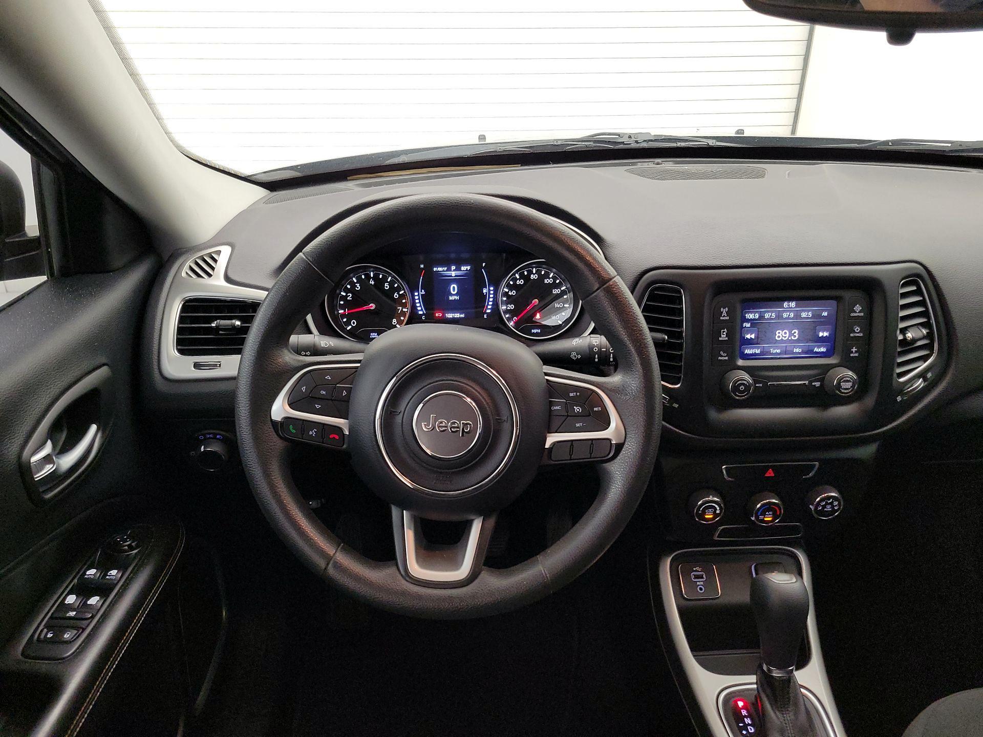 Thumbnail: 2018 Jeep Compass - 10