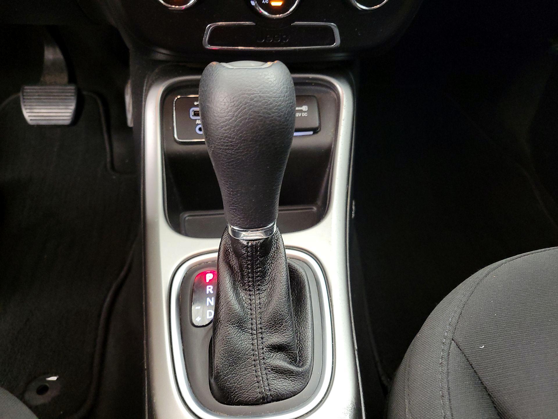 Thumbnail: 2018 Jeep Compass - 17