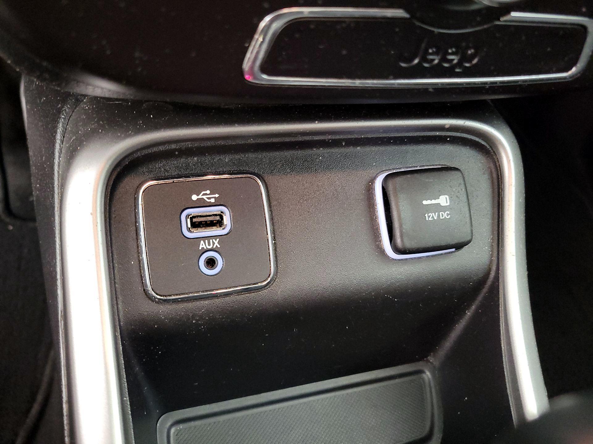 Thumbnail: 2018 Jeep Compass - 18