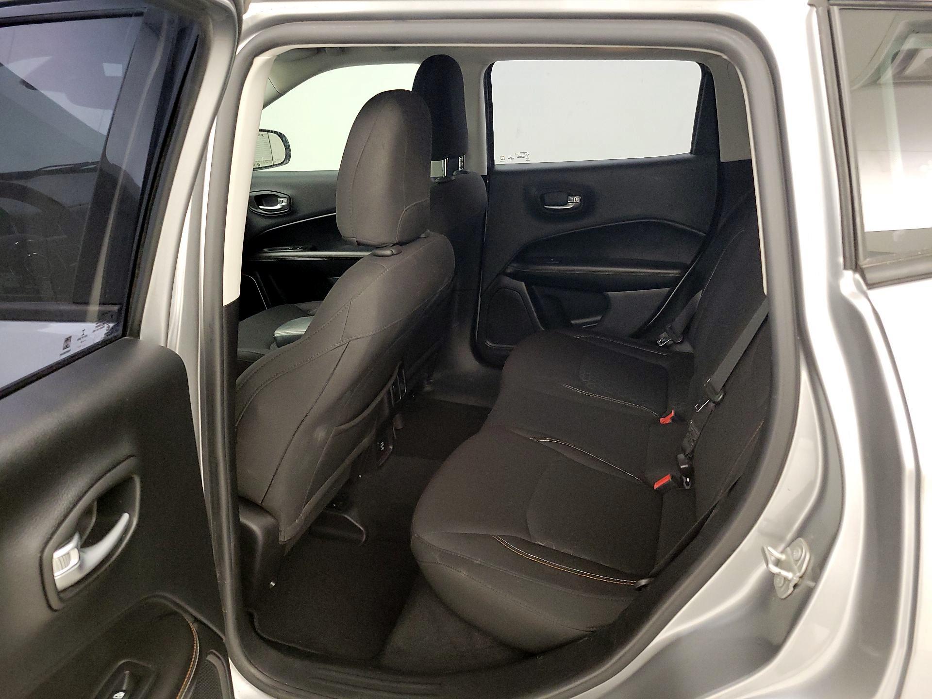 Thumbnail: 2018 Jeep Compass - 19