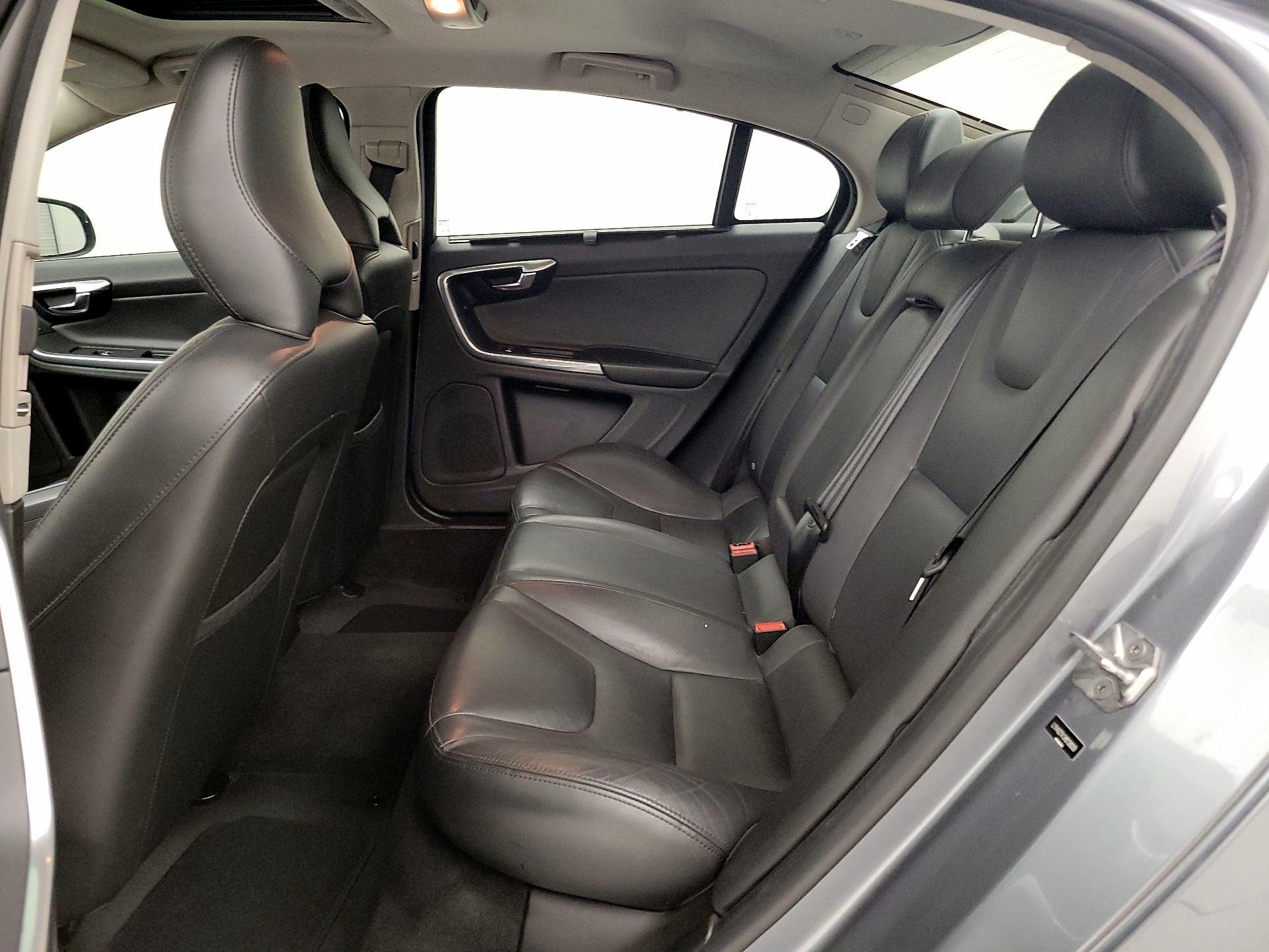 Thumbnail: 2017 Volvo S60 - 20