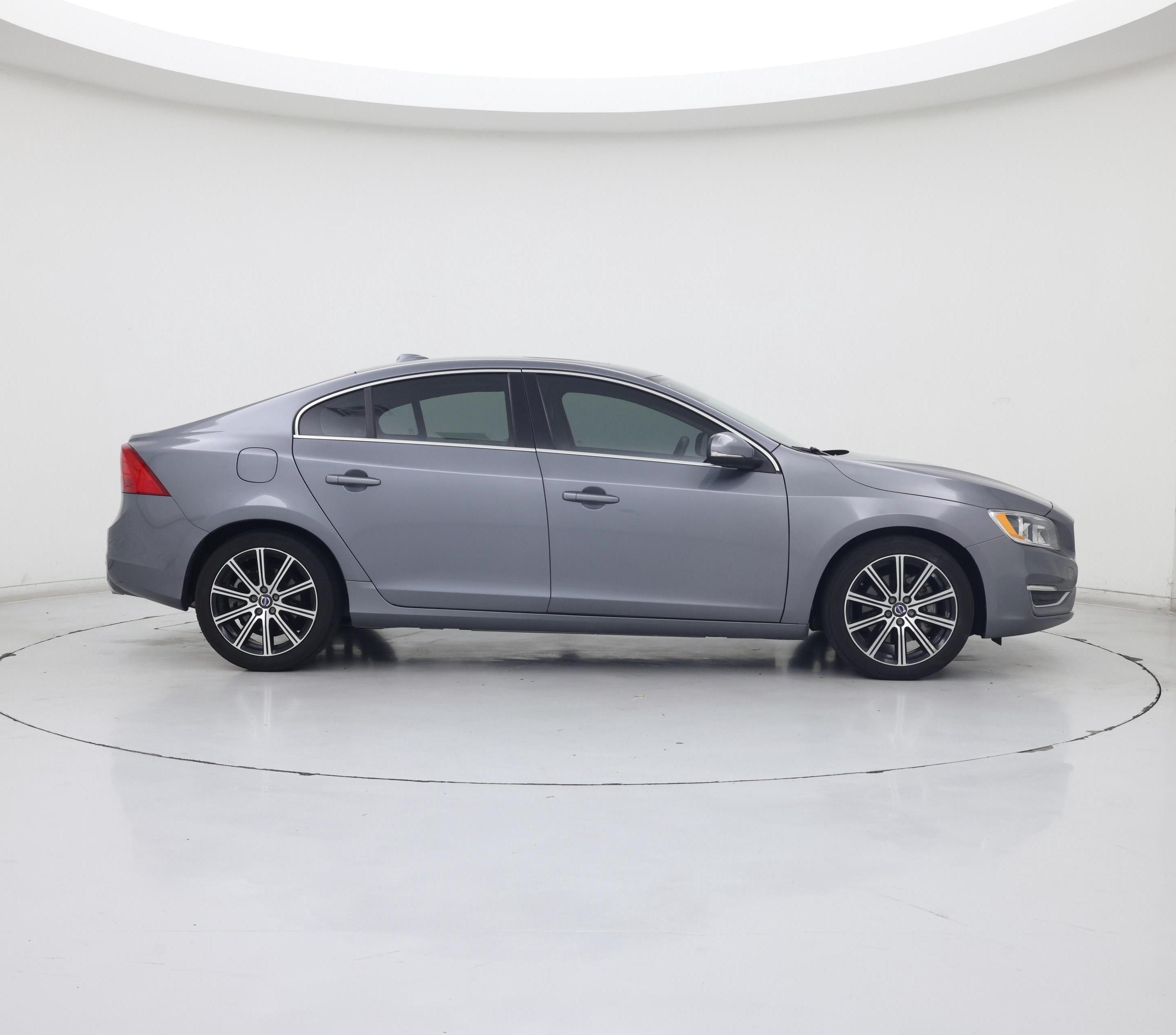Thumbnail: 2017 Volvo S60 - 7