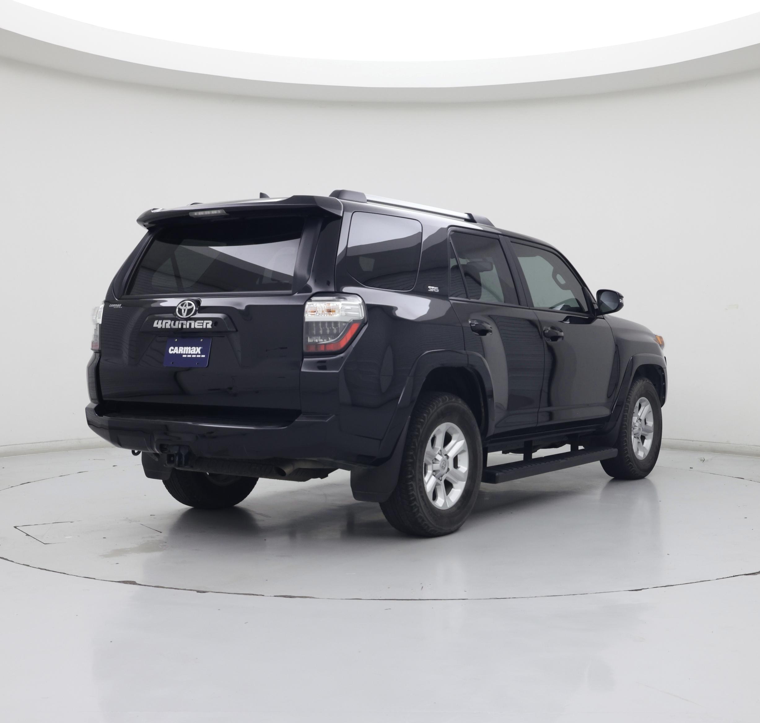 Thumbnail: 2019 Toyota 4Runner - 8